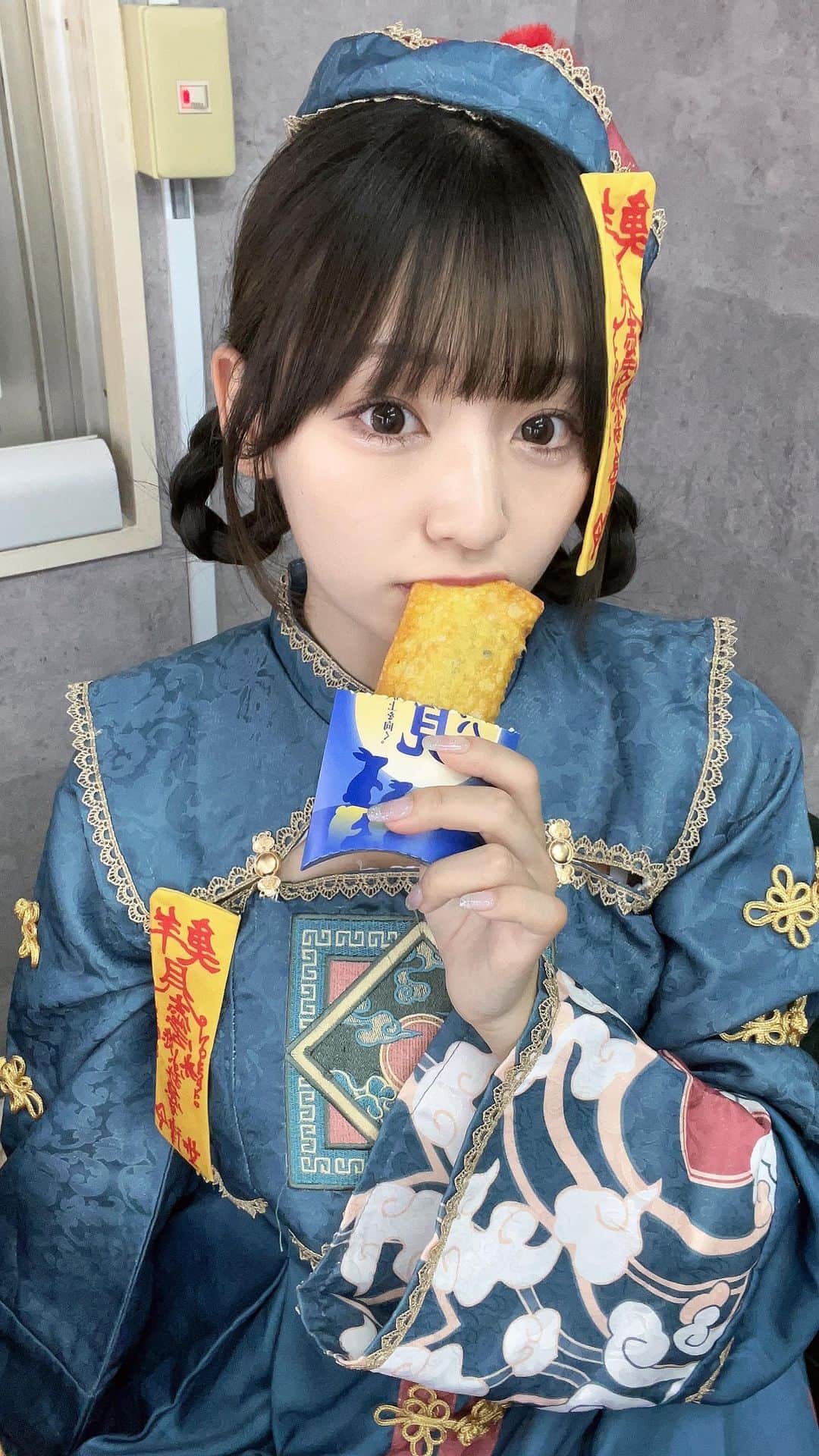 のインスタグラム：「月見パイめっちゃ美味しかった🌕 iPhone純正カメラ無加工📸」