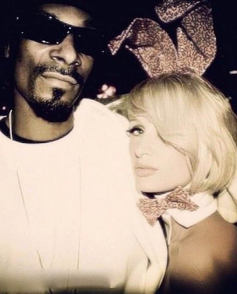パリス・ヒルトンのインスタグラム：「Happy birthday to my bro @SnoopDogg from your girl P Hizzle!💗😂 Been friends for so long! So many amazing, fun and epic moments together, love you forever fam 💚💕」