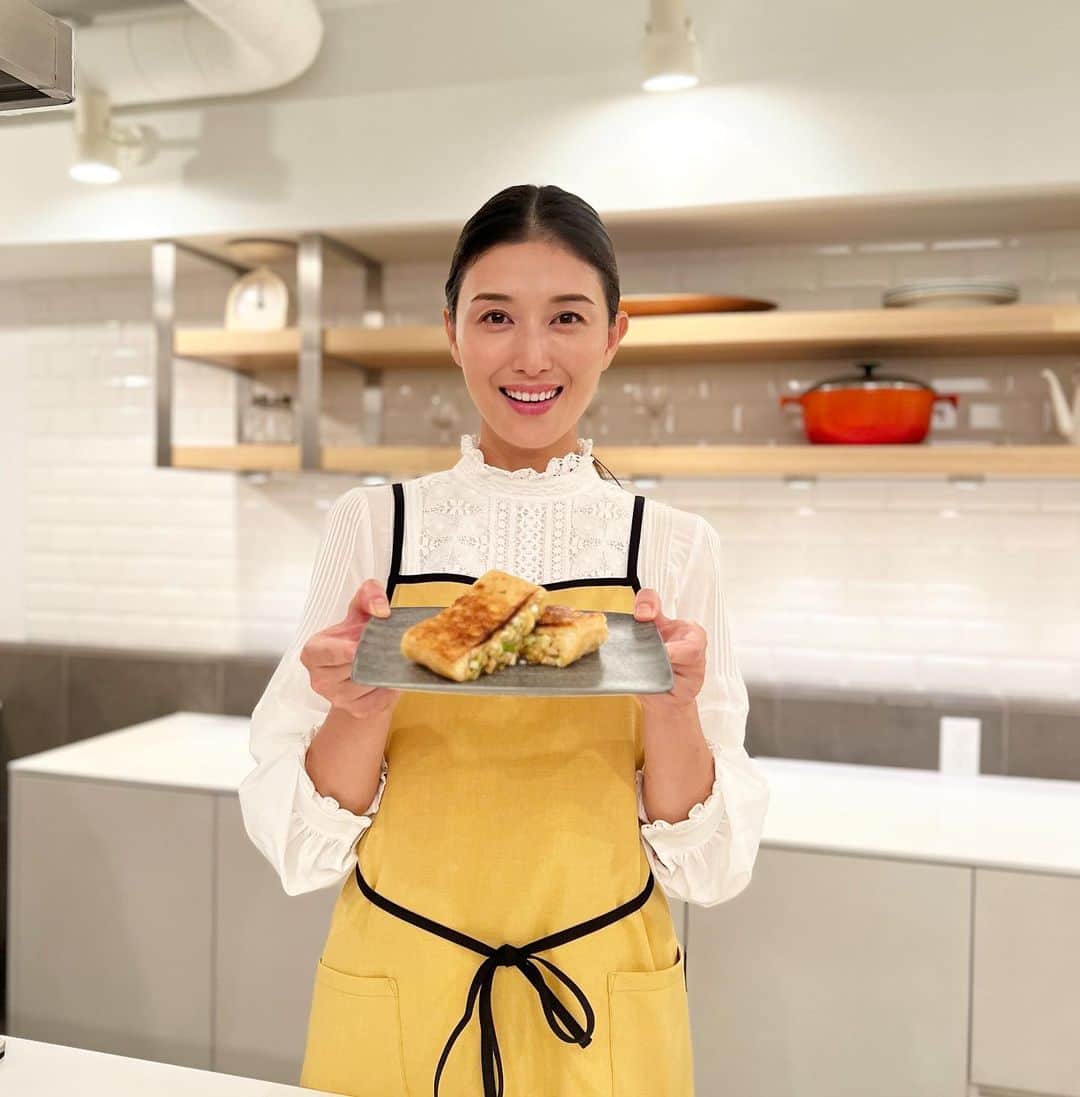 橋本マナミのインスタグラム：「#女性セブン　のおつまみ企画で私の手料理を紹介させていただいています😊発酵食品を使った野菜たっぷりのヘルシー腸活おつまみ！！レシピは女性セブンに載っていますのでぜひお家で作ってみてください💕💕」