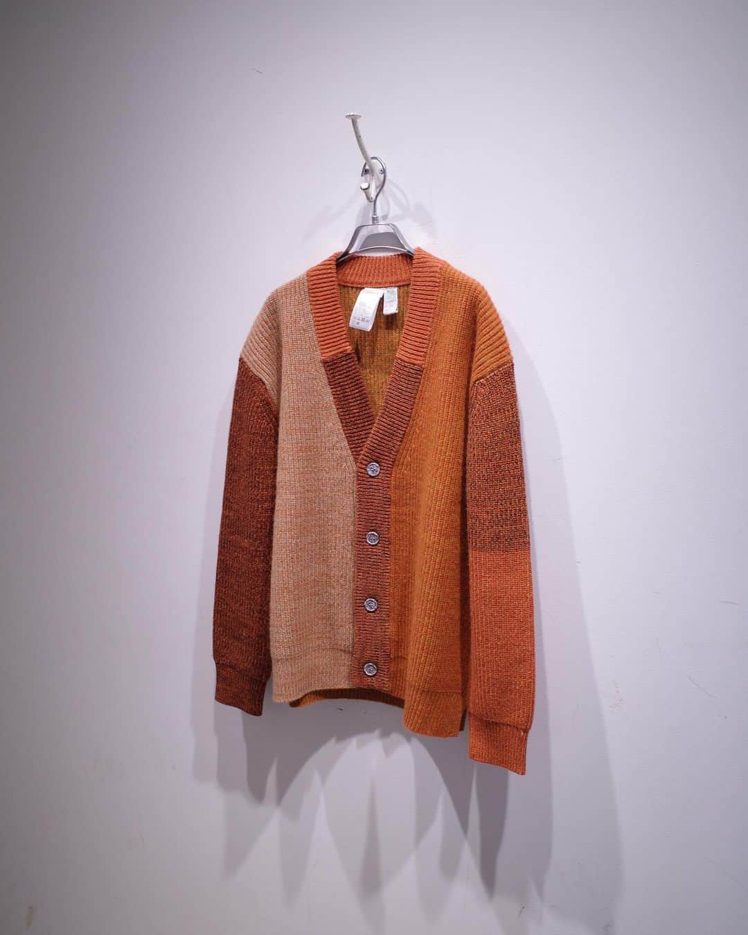 JOURNAL STANDARD 表参道さんのインスタグラム写真 - (JOURNAL STANDARD 表参道Instagram)「【 WASTE YARN PROJECT 】  @wasteyarnproject  ⁡ ---------------------------------------- ⁡ ▶︎WASTE YARN PROJECT CARDIGAN ¥50,600- tax included [No,23080610001730]  ▶︎WASTE YARN PROJECT LUCY SWEATER ¥55,000- tax included [No,23080610001530]  -----  #journalstandard#ジャーナルスタンダード  #harajuku#omotesando#mensfashion#mens#styling#coordinate#streetwear#23aw#unisexfashion#原宿#表参道」10月21日 19時00分 - jsomotesando