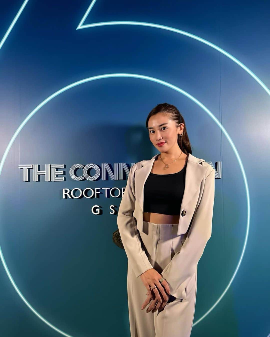 迫田里奈（りなぽよ）のインスタグラム：「#PR  GINZA SIX ROOFTOP PARTYに ご招待いただきました♡  ステキなルーフトップの空間と 夜風にひたりながら 音楽とシェフたちによる フィンガーフードやお酒をいただき 充実した時間を過ごしました🥃💕  10/22まで ROOFTOP PARTYが開催されてるので この機会に是非☺️♪  #GINZASIXXME #GSIXVIPPARTY」
