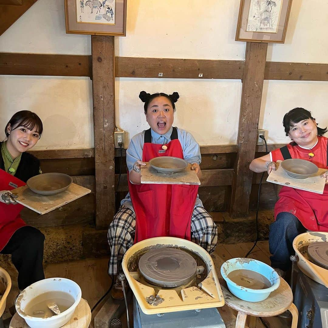 TBS「王様のブランチ」さんのインスタグラム写真 - (TBS「王様のブランチ」Instagram)「【古き良き街並みが魅力🍁川越を堪能🍠】 . #川越氷川神社  店名:  #川越プリン 川越プリン なめらか　420円 川越プリン 川越いも　450円 川越プリン 河越抹茶　450円  店名:  #寿庵蔵のまち店 #抹茶そば　#割子そば　七段 1950円  #やまわ蔵部陶芸教室 １時間でできる陶芸体験（電動ろくろ）3,500円  #陶舗やまわ #土蔵造り  #荒幡農園 #いもほり 6株 1,000円 ※事前予約制 ※今シーズンの予約は終了 #焼き芋  今週放送の週末トラベルは 本日夜からTVer配信予定！お楽しみに✍️  #川越 #ニッチェ #日向未来 #日帰り #日帰り旅 #ニッチェのニッチな日帰り旅 #王様のブランチ #週末トラベル」10月21日 10時46分 - brunch_tbs