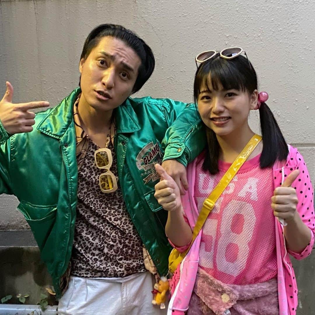 久田莉子のインスタグラム：「． 映画『Starting Over』完成披露上映×主題歌披露ライブが11 月 5 日(日)の 18:30より 渋谷・ユーロライブにて 開催されることになりました！ 全席指定、チケットは現在発売中です🎫 終始こんな感じのキャラです！ 松尾さん演じるタケタケとキラキラ(私)のコンビです！ ． #映画 #映画スタオバ #startingover #森川圭 監督 #松尾侑治  さん  ．」