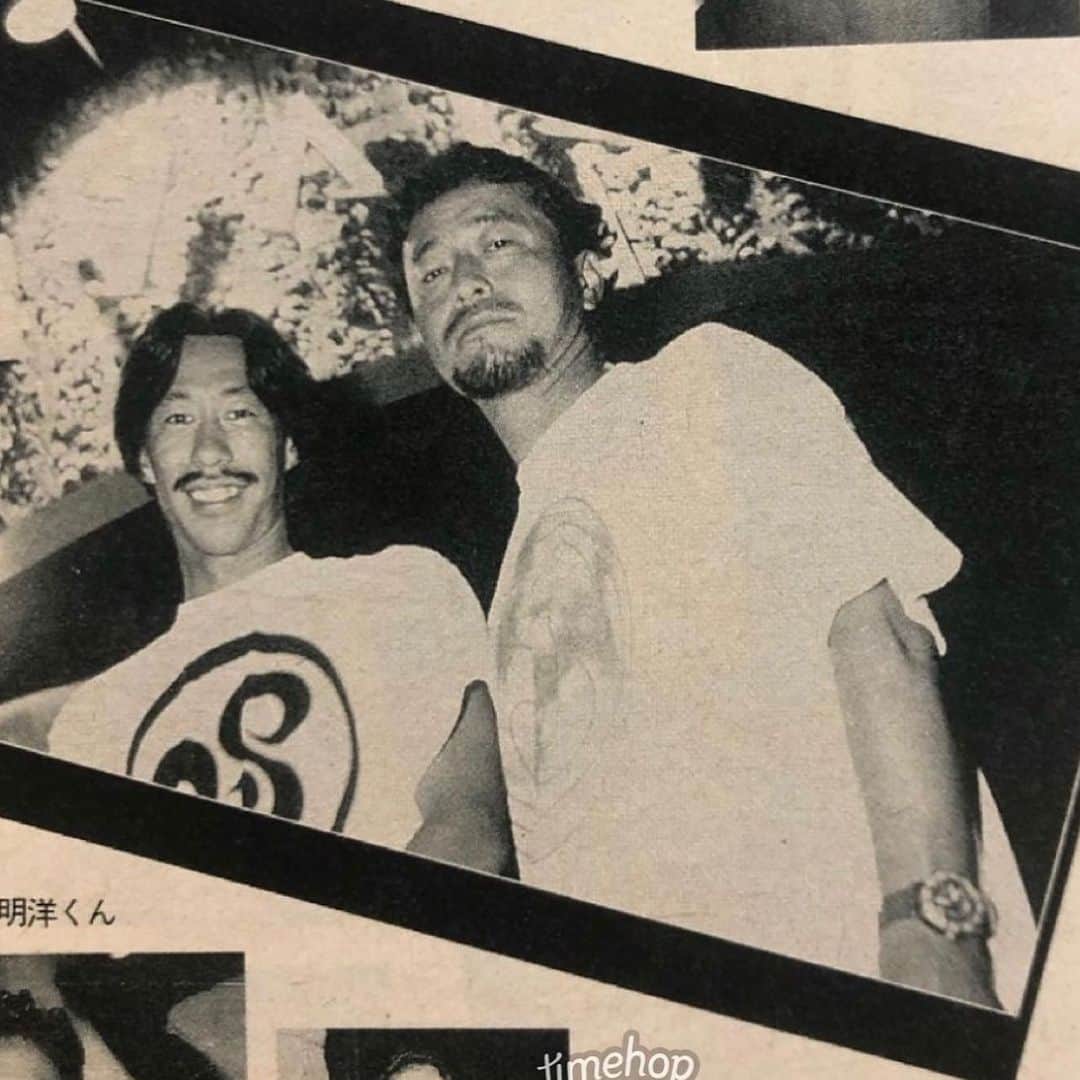 宇治田みのるさんのインスタグラム写真 - (宇治田みのるInstagram)「10/15(日) Minoru Ujita 60th Anniversary Fes  -1日限りのFine Night-  第2章-構想-  30年前の30歳の時 芝浦にあったGOLDでバースデーを開催してもらった。 自分の店、六本木Erosでは手狭な為GOLDでの開催となった。 協賛は何と40社以上。 懐かしい社名が並んでいるので 写真を指でピンチアウトして広げて是非見てもらいたい。 写真をスワイプ▷  ビル1棟がClubだった芝浦GOLD… フライヤーに並ぶ名前はBro Korn兄貴を筆頭に RIKACO・武田修宏・藤吉信次・セクシーメイツ 立花理佐・貝満ひとみ・ZooのHiro、Cap、Luke Gas Boys・B Freshにキャプテン ジョージまでw  参加してくれたDJは約40人。 そしてお祝いに来てくれたお客さんは何と3000人にのぼった。 オレがGOLDに到着した時に見た光景は 海岸通りにそびえ立つGOLDから1ブロック 距離にして100メートルは人が並んでいた。 誕生日イベントは語り継がれる程の成功を収めた。 写真をスワイプ▷  還暦フェスを開催するにあたり “30年前のバースデーを超えるフェスにする” と言うのが1つの目標だった。  その大きな目標を達成する為に 誰に仕切ってもらうのかに悩んでいた。 実質的にはオレのFamily であるDJ HOKUTOや DJ GOなどが動いてくれるとしても 統括責任者は置かなければならない。 写真をスワイプ▷  そこで白羽の矢が立ったのがEros時代の同僚 当時のGOLDでの30歳のバースデーを取り仕切った石原だった。  “30年前のオレのバースデーを仕切った石原が30年の時を超えて60歳のオレの還暦フェスを仕切り30年前を超えるフェスにする”  何とも壮大でロマンチックな構想だ。  しかし… 開催が近づくにつれその構想は不安感が増して行くのであったwww  つづく…」10月21日 11時29分 - djminoru.u