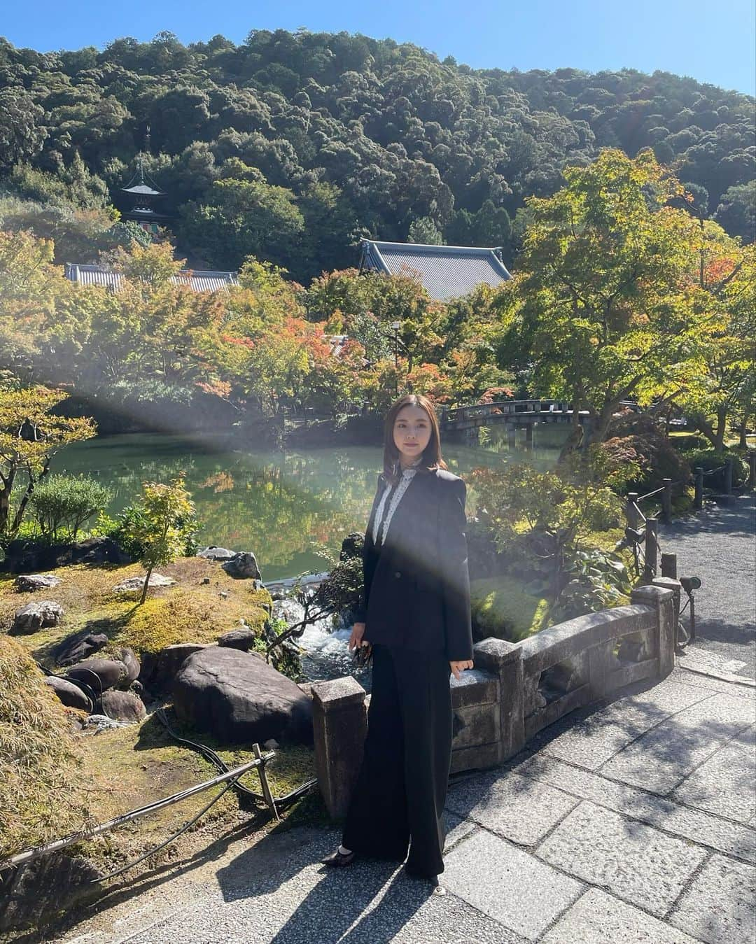 摩耶裕さんのインスタグラム写真 - (摩耶裕Instagram)「. . 紅葉はまだですね🍁 でもお天気良くて気持ちよかったです🍃  #永観堂  #永観堂の紅葉」10月21日 11時44分 - yutaka__maya