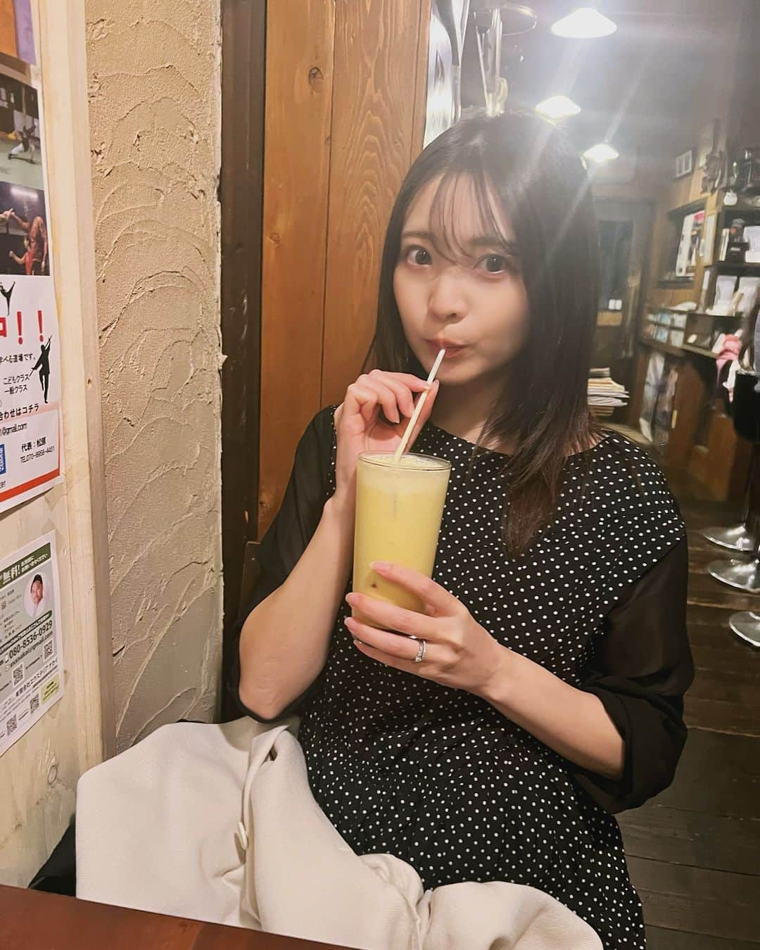 本谷紗己のインスタグラム：「大好きなもくれん🥤 久しぶりでした🥰👌  #じゃんじゃん横丁  #insta_wakayama #わくわく編集部　#なんて素敵な和歌山なんでしょう #珈琲　#喫茶店　#和歌山カフェ　 #wakayama #さぴ和歌山　#和歌山 #妊婦　#妊娠6ヶ月　#プレママ　#マタニティ」