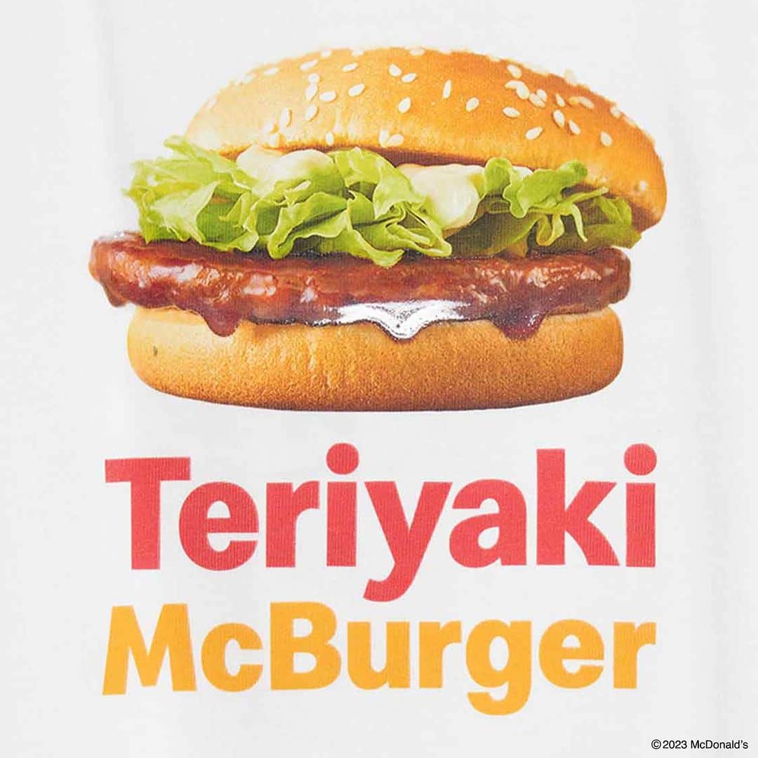 グラニフ graniphさんのインスタグラム写真 - (グラニフ graniphInstagram)「#マクドナルド コラボレーション ご予約受付中！  ハンバーガーを主力として世界100以上の国と地域で展開するハンバーガー・レストラン・チェーン、マクドナルド。そんなマクドナルドのハンバーガーやポテトといった人気商品はもちろんのこと、ドナルド・マクドナルドやハンバーグラー、グリマスなど個性豊かなキャラクターたちがデザインされたコラボレーションアイテムがグラニフから登場です！  気になる商品は商品画像をタップ！ ------------------------------- ▶︎ グラニフ [Graphic Life Store] @graniph_official  #マック#マクド#グラニフ#graniph」10月21日 12時00分 - graniph_official