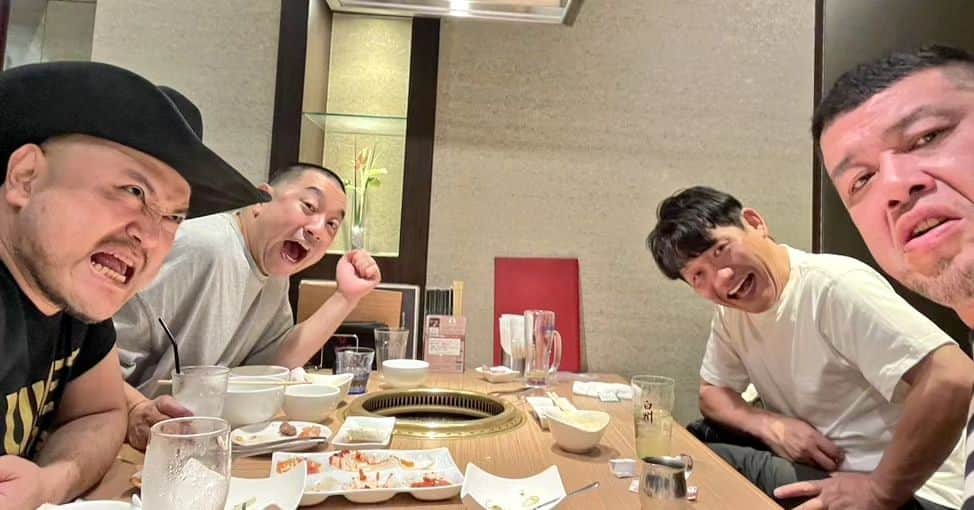 のインスタグラム：「キチ4vsお笑い大怪獣の激闘からの焼肉ええやん過ぎました！」