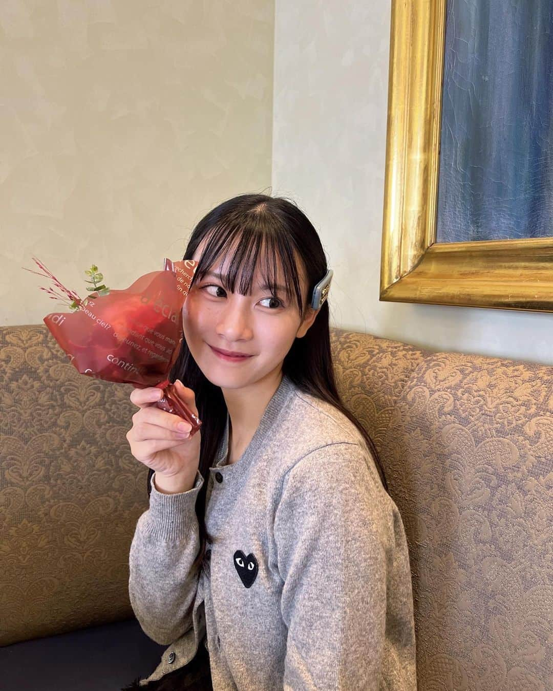 坊迫咲藍のインスタグラム：「お花が少し見えてないけど、お花可愛かった🌸🤍」