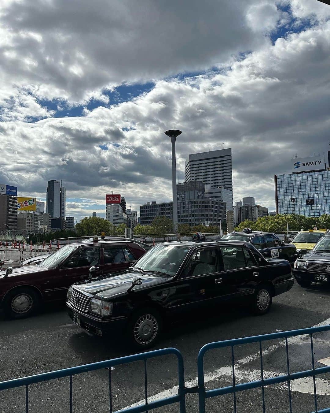 ギャル曽根さんのインスタグラム写真 - (ギャル曽根Instagram)「大阪はいい感じに晴れてます☀️ たこ焼き食べるぞー🐙 #ロケ日和」10月21日 13時26分 - galsone_1204