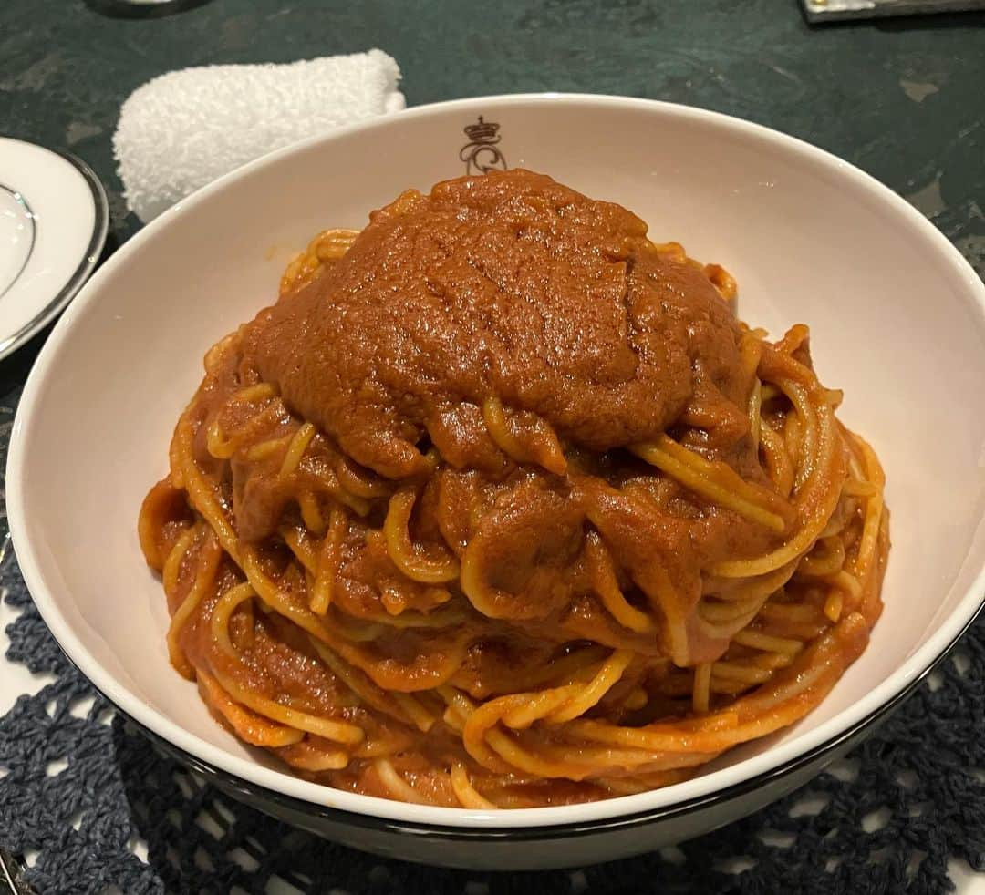 岡倫之さんのインスタグラム写真 - (岡倫之Instagram)「Mリーガーの松本吉弘、VTuberの因幡はねる姫とランチ🍝  世界チャンピオンのパスタ、食うか？  #プロ麻雀士  #Mリーガー #Mリーグ #松本吉弘 #ななしいんく #因幡はねる #バーニーズニューヨーク  #SALONE2007 #世界チャンピオン #パスタワールドチャンピオンシップ」10月21日 13時33分 - great_o_khan