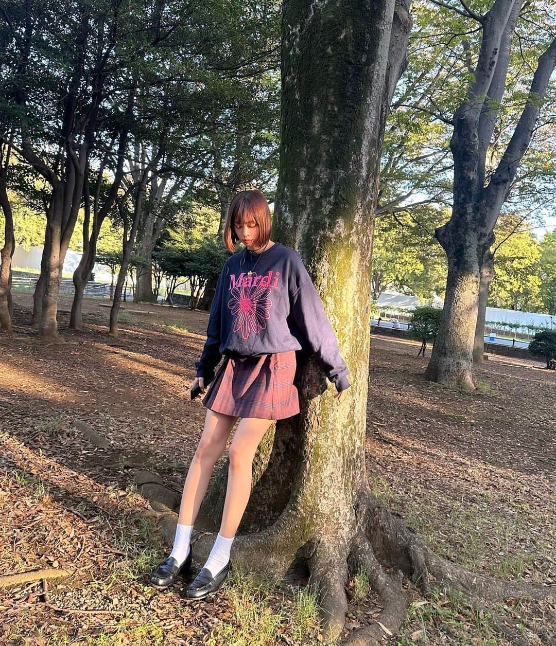 クロエのインスタグラム：「🧺💚🍂☺️🎶 なつのお弁当美味しくて、ゆきのちゃんのお絵描きセット楽しかった❣️」