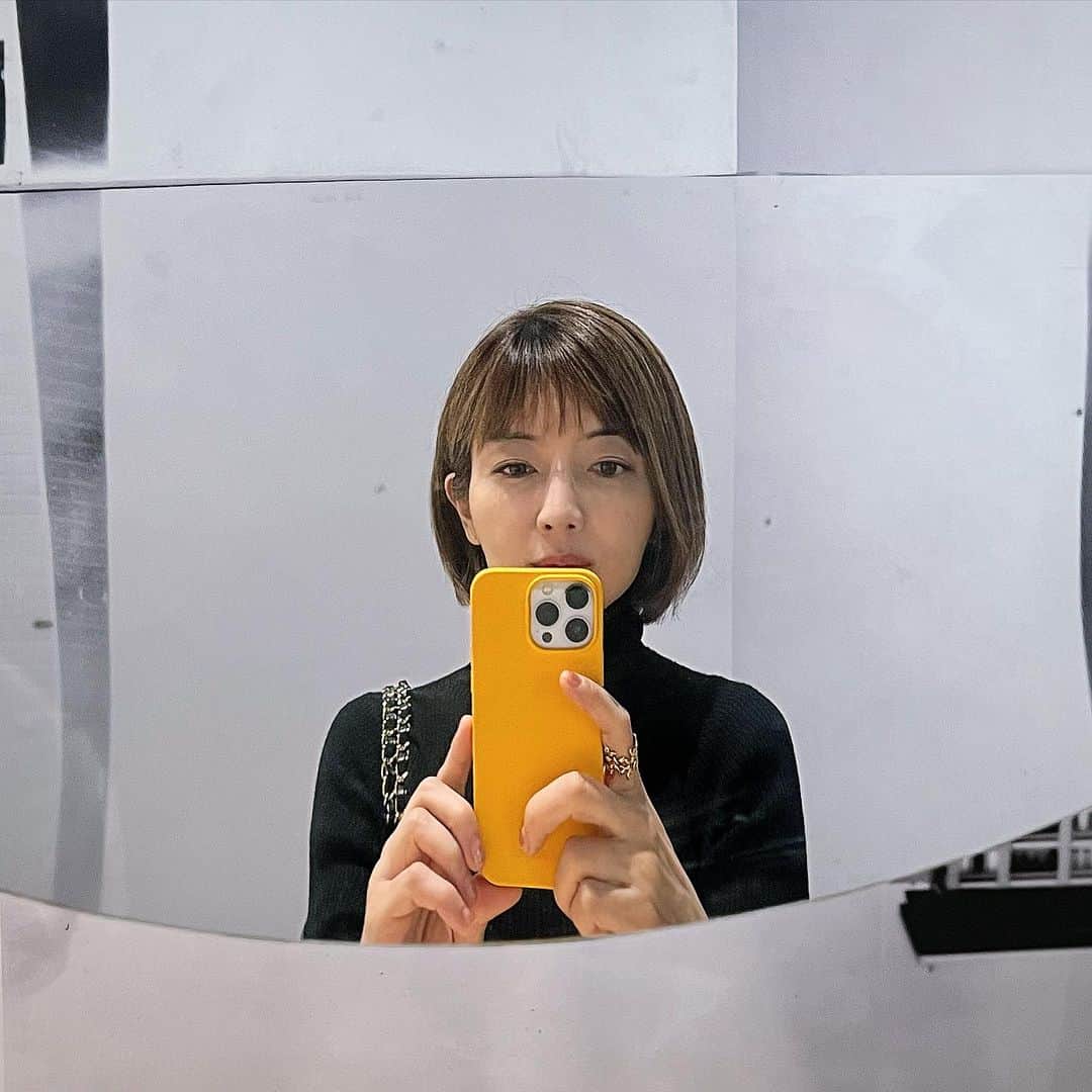 のインスタグラム：「ホンマタカシ展の写真の世界に ロストする悦び  11/3(祝)✨✨かわさきジャズ2023カルッツ川崎にてコンサート❤️16時開演です✨入場料4000円18歳以下2000円大変お得なお値段です✨関東で入れ替えなしのコンサートはしばらくありません✨ぜひこの機会を絶対お聴き逃しなくお願いします😍スペシャルなプログラムです✨詳しくは https://www.kawasakijazz.jp/program/detail2023/20231103.php  【NEW】11/12(日) 倉敷アヴェニュウ超至近距離ライブです❤️Dolce Vita 畠山令🎸伊波大輔🥁開演19:30前売 ￥8000当日￥9000入れ替えなし✨お席数が限られてますのでお早めにご予約くださいませ✨ 皆様のご来場をお待ちしております✨ご予約は☎️086-424-8043 倉敷アヴェニュウsound.jp/avenue/main.htm  10/25(水)Dolce Vita LP発売❤️ 11/3(金・祝)カルッツ川崎 11/8(水)桐生大川美術館(満席) 11/12(日)倉敷アベニュー 12/9(土)富山新川文化ホール 12/16(土)水戸ガールトーク 12/23(土)名古屋緑区文化小劇場 12/24(日)桐生ビレッジ 12/26(火)東京Cotton Club  【NEW】11/12(日) 倉敷アヴェニュウ超至近距離ライブです❤️Dolce Vita 畠山令🎸伊波大輔🥁開演19:30前売 ￥8000当日￥9000入れ替えなし✨お席数が限られてますのでお早めにご予約くださいませ✨ 皆様のご来場をお待ちしております✨ご予約は☎️086-424-8043 倉敷アヴェニュウsound.jp/avenue/main.htm  #ホンマタカシ   #山中千尋 #山中千尋トリオ」