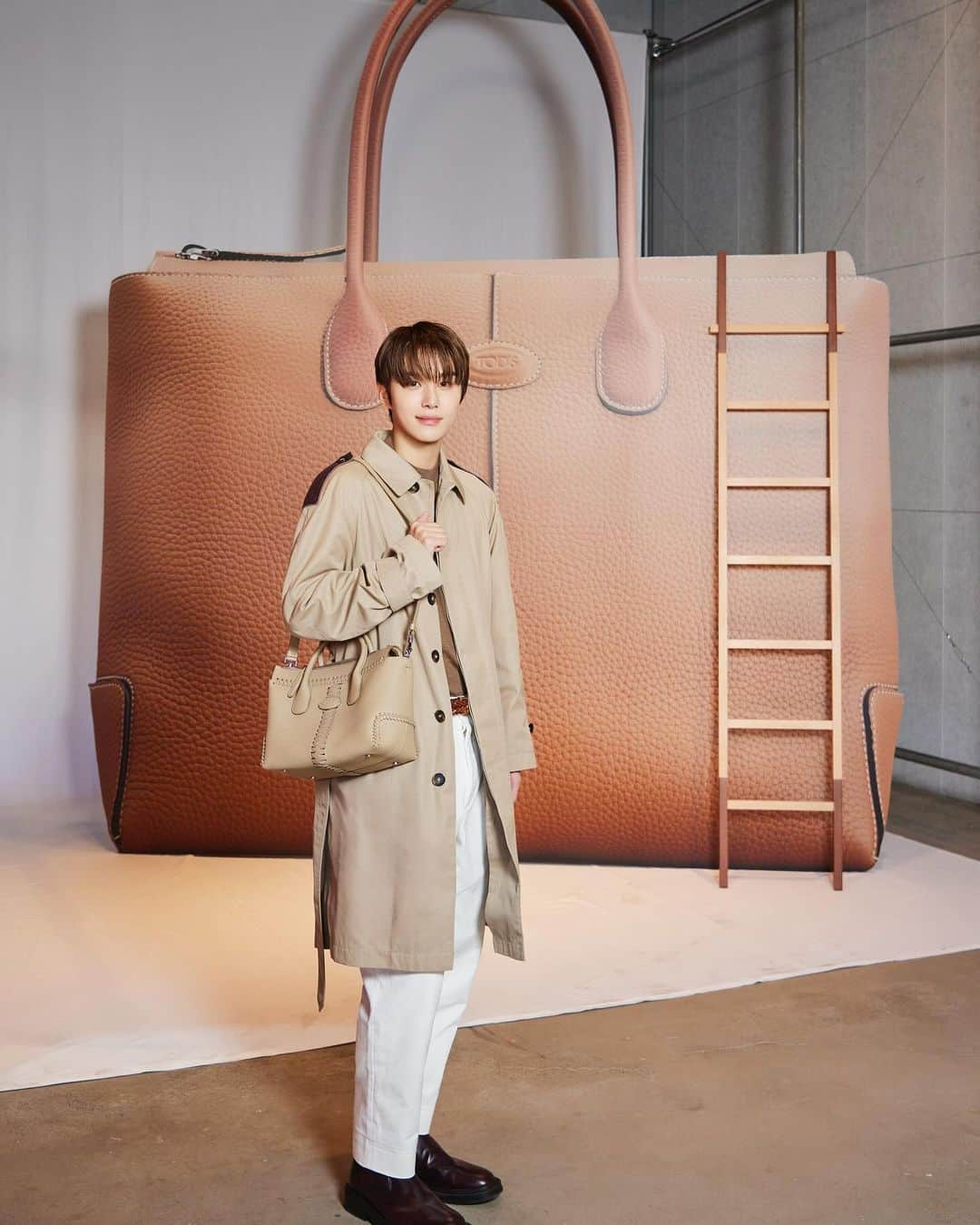 ジョンウさんのインスタグラム写真 - (ジョンウInstagram)「@tods #todsheritage #todsseoul #토즈」10月21日 14時12分 - sugaringcandy