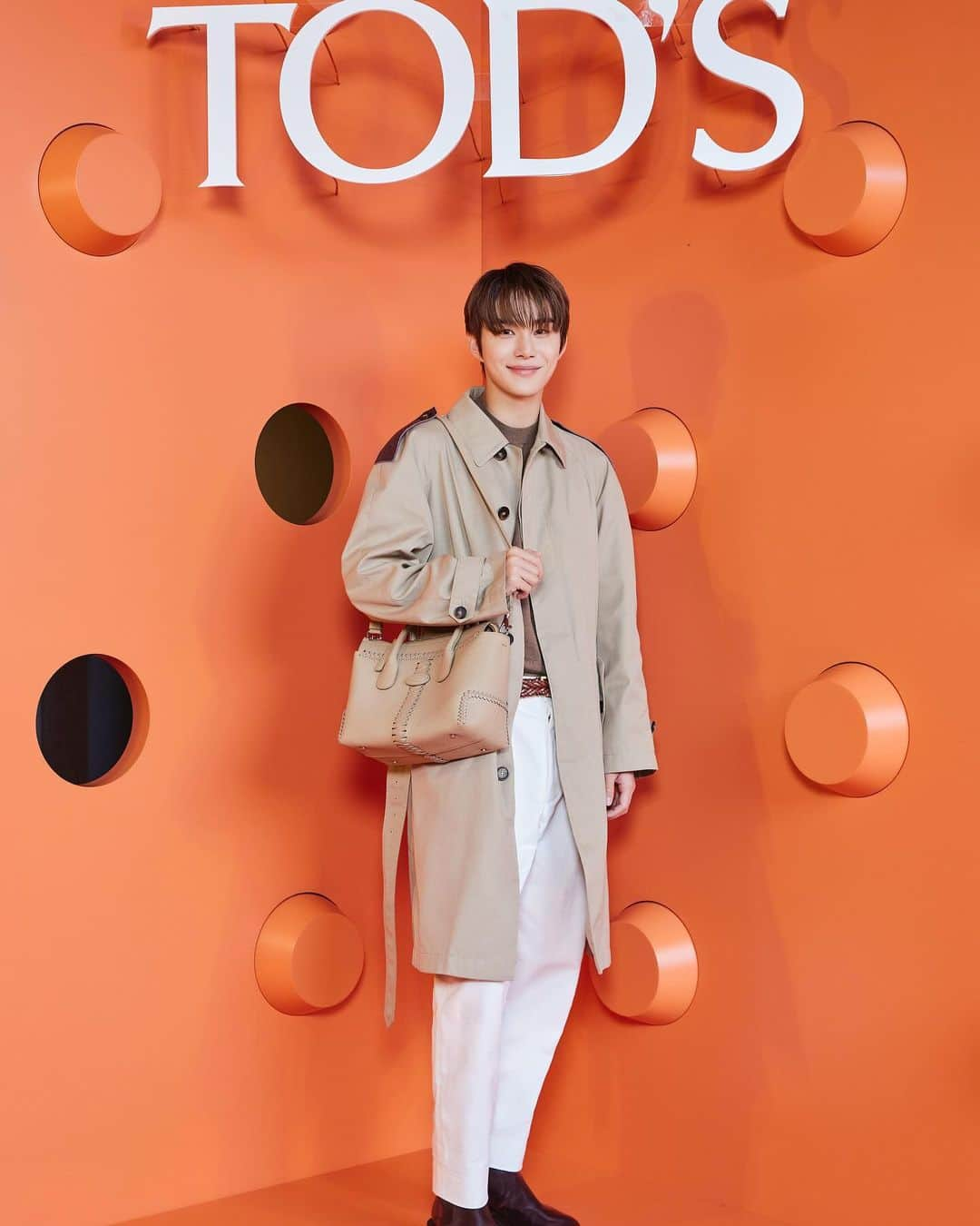 ジョンウさんのインスタグラム写真 - (ジョンウInstagram)「@tods #todsheritage #todsseoul #토즈」10月21日 14時12分 - sugaringcandy