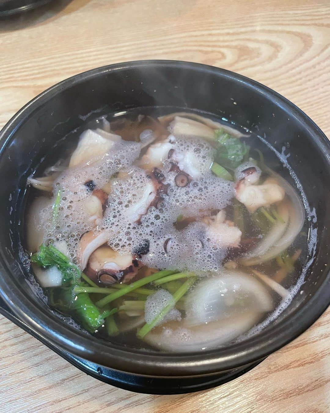 蔵下穂波さんのインスタグラム写真 - (蔵下穂波Instagram)「. 美味しかったなぁ😆🥰  #韓国料理　#タコ　#海鮮 #문어 #맛집 #강원도  追伸、너무 맛있었어요😎」10月21日 14時36分 - honami_kurashita