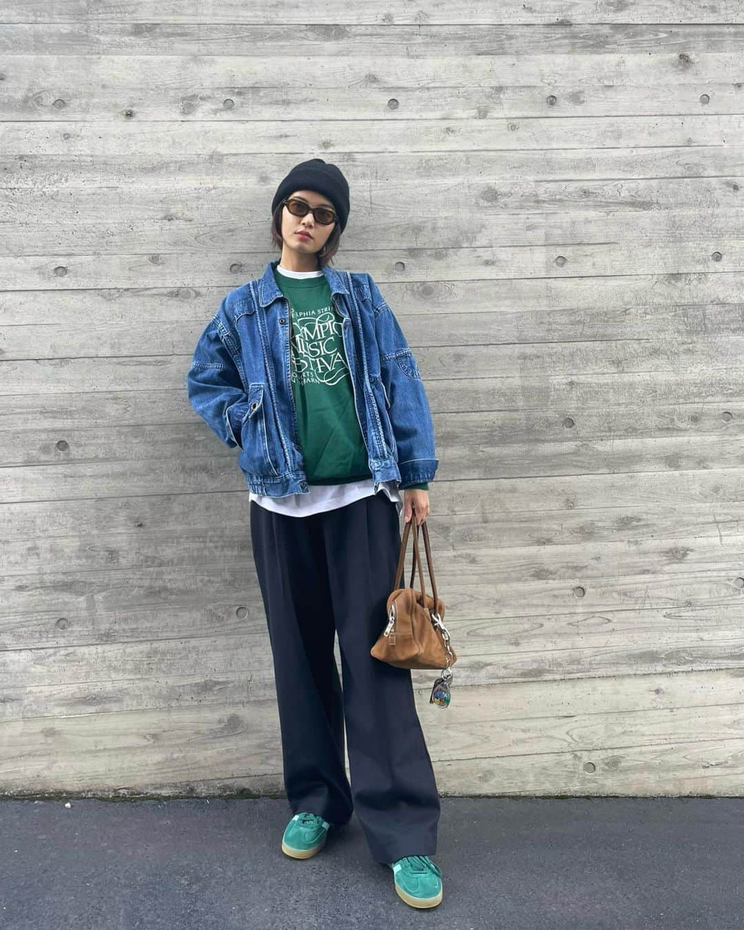 垣内彩未さんのインスタグラム写真 - (垣内彩未Instagram)「UNIQLO and COMPTOIR DES COTONNIERSの パンツを使ってコーディネート🌷   ブラッシュドジャージータックワイドパンツ。ゆったり履きたかったのでMサイズ。   カジュアルにもキレイめにも履けるシルエット&素材感で、絶対に着回せるーー！な、アイテム。   この秋冬、 このパンツの出番多そう🤭   #PR #UNIQLO #COMPTOIRDESCOTONNIERS #ユニクロアンドコントワーデコトニエ#コントワーデコトニエ」10月21日 14時48分 - kakiuchiayami