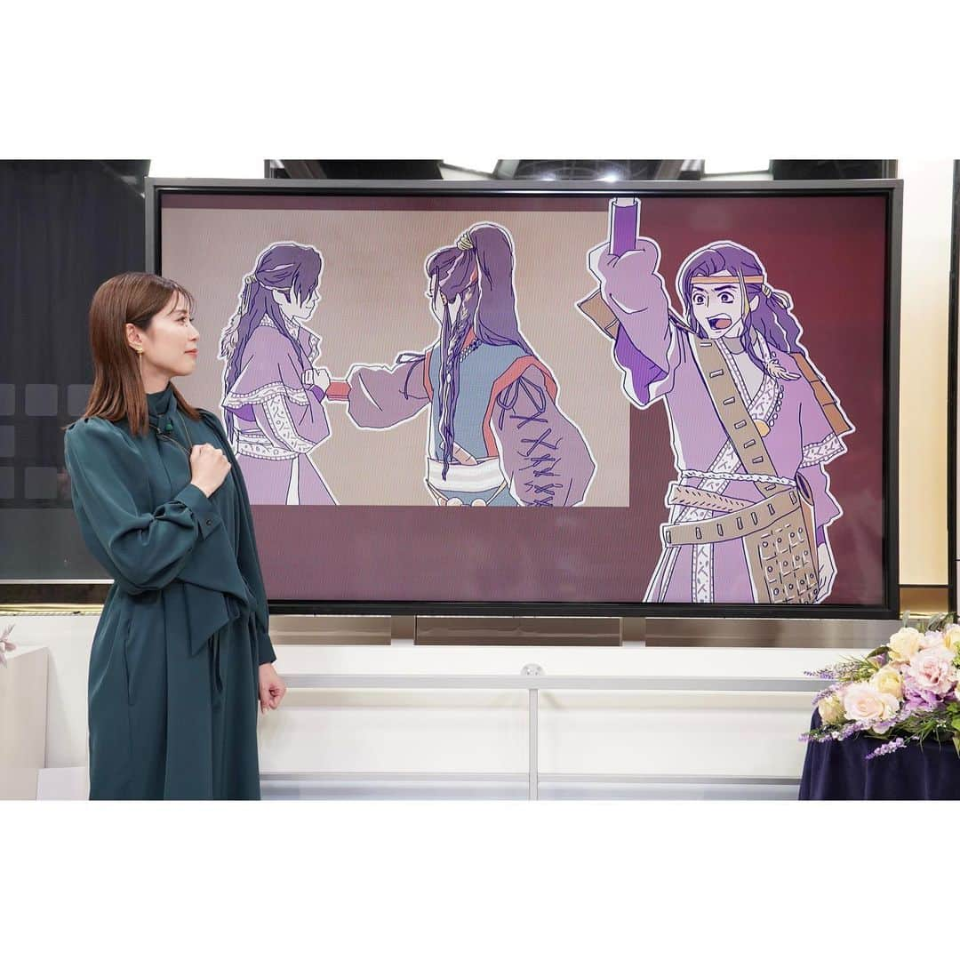 綾凰華さんのインスタグラム写真 - (綾凰華Instagram)「.  日テレ NEWS24 『アプレジェンヌ』さんに 出演させて頂きました🌼♡ 本日から放送となっております😊  初回放送 🤍CS版　  10月21日(土)20時 🤍Hulu版　10月21日(土)21時  #安藤翔 さん、#中島芽生 さんと 宝塚のこと、今のこと、これからのこと。 色んなお話をさせて頂きました😌 宝塚市出身ならではの企画も考えて頂いたり 大切なお二人からの、サプライズメッセージも頂いたり🥹 ❄️#真彩希帆 ちゃん、#有沙瞳 ちゃん⭐️ 皆さま心からありがとうございました🥲❤️  ディナーショーに引き続き ピアス💎 #lanvinenbleu @lanvin_en_bleu_womens ネックレス💎 #vendomeboutique @vendomeboutique_official 🫶🏻立体的な動きがかわいい！ リング💎 #vendomeaoyama @vendomeaoyama_official 素敵なジュエリーのご協力頂き ありがとうございました☺️  jumpsuit  #hyke  #ぜひ観てね😊 #綾凰華」10月21日 15時26分 - aya_o_ka