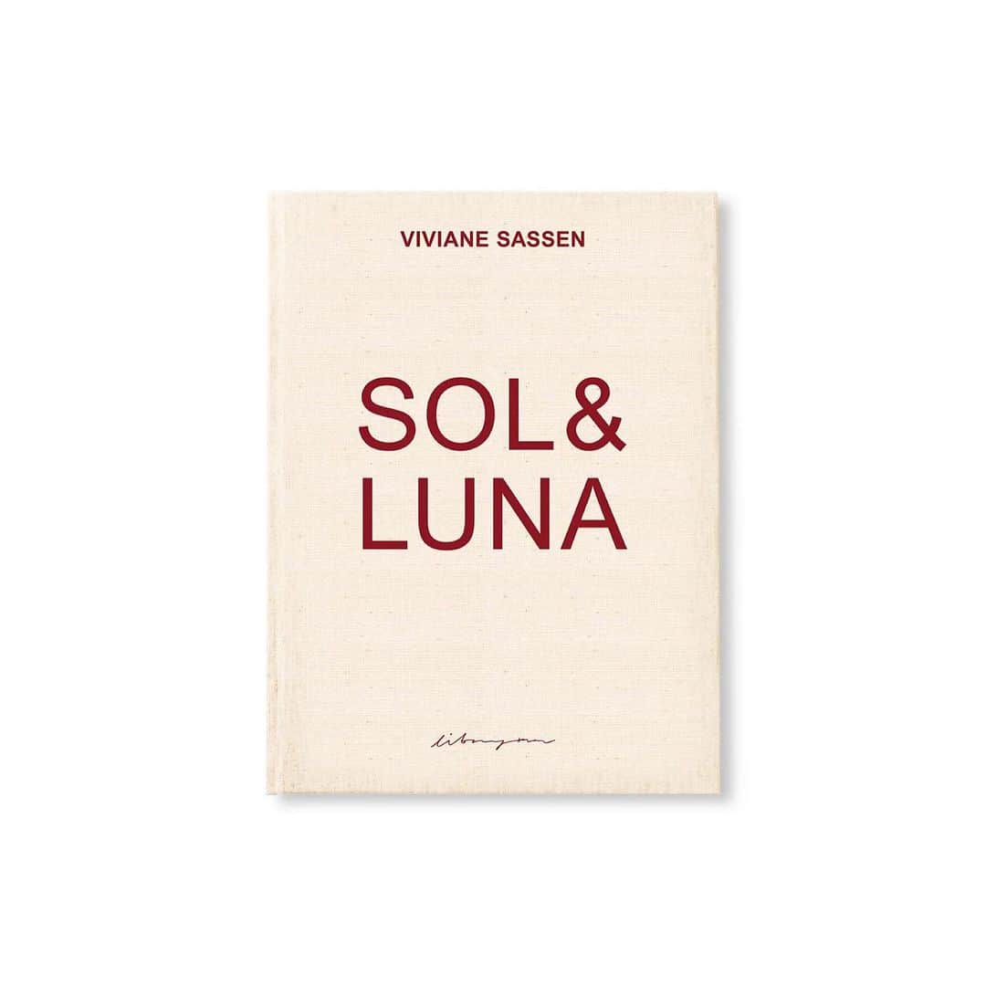 DOVER STREET MARKET GINZAさんのインスタグラム写真 - (DOVER STREET MARKET GINZAInstagram)「Acclaimed Dutch photographer, Viviane Sassen’s “SOL & LUNA [THIRD EDITION]” now available at Dover Street Market Ginza 7F BIBLIOTHECA  SOL & LUNA [THIRD EDITION] （LIBRARYMAN, 2023）  Originally produced as an initiative for Swedish fashion brand Our Legacy in 2009 as an alternative to a runway show, Viviane Sassen (b. 1972, Dutch) was commissioned to portray androgyny and beauty as key principles.  First edition of 300 copies, numbered. Revised and re-released 2013 in a limited second edition of 1,000 copies, with fold-out poster. Revised third edition published in 2023 with a brighter cloth—including a special edition of 50 copies, numbered, with signed original print.  @vivianesassenstudio @librarymanbooks @ourlegacy @post_books @twelvebooksdistribution  @doverstreetmarketginza #doverstreetmarketginza」10月21日 15時41分 - doverstreetmarketginza
