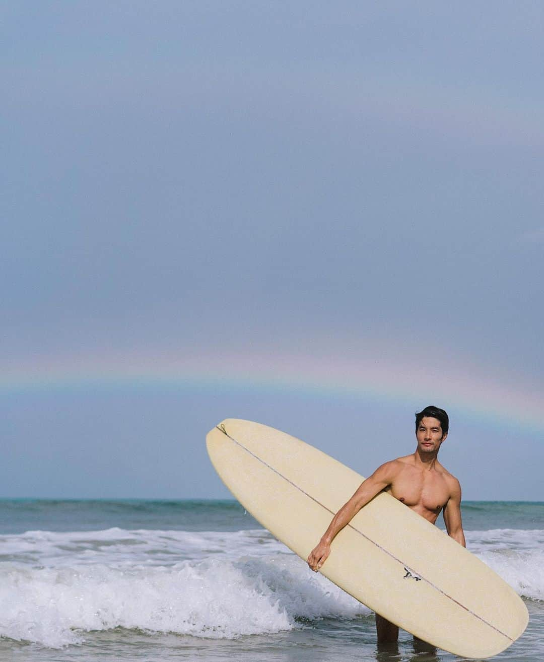 八代健さんのインスタグラム写真 - (八代健Instagram)「Just another beautiful rainbows day in Khaolak 🌈🤍 19.10.2023 #surf #beachlife #memoriesbeachbar  lens @maxmillion.surf」10月21日 15時49分 - kenyashiro