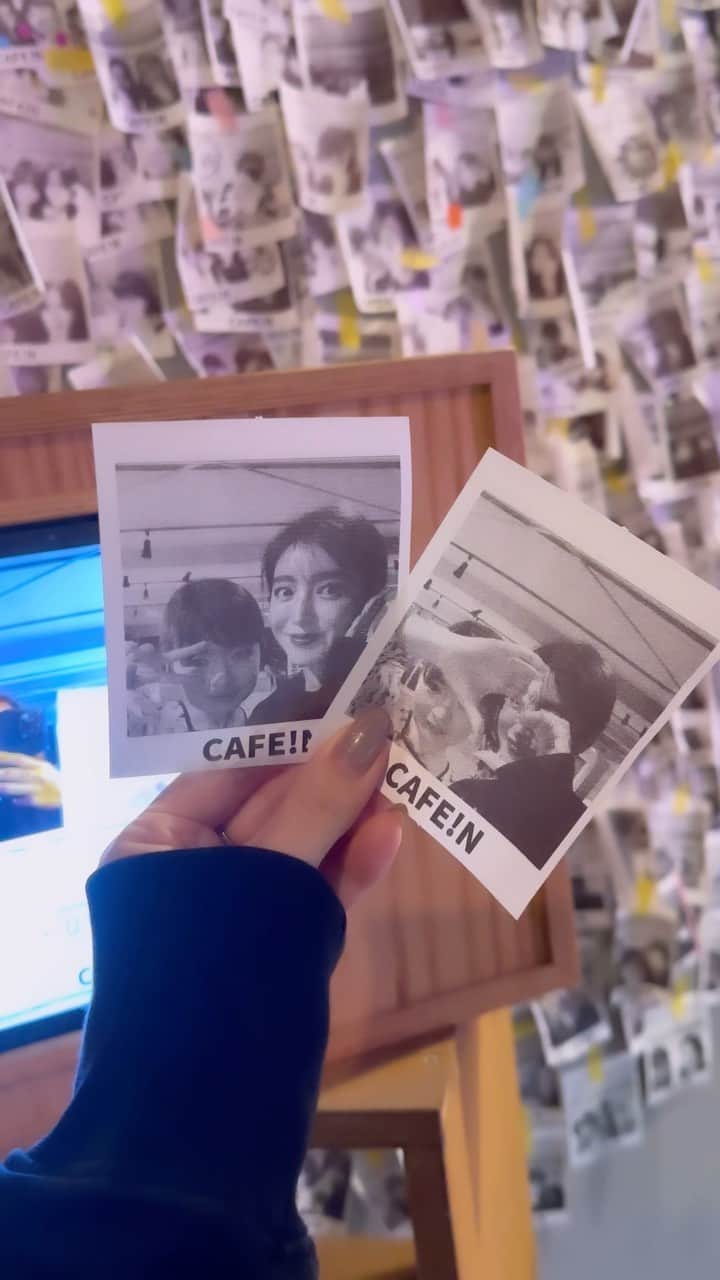 のインスタグラム：「新大久保1オシャレで好きなカフェ☕️🌾 📍CAFE!N 内装のネオンとススキがすっごく可愛いんです🤍 いつも頼むのは“ほうじ茶ラテ”🫶  #韓国カフェ #新大久保カフェ #新大久保グルメ」