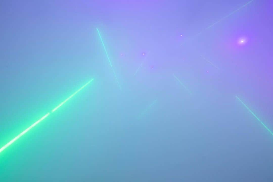 小山田圭吾さんのインスタグラム写真 - (小山田圭吾Instagram)「⚡️😶‍🌫️⚡️「霧中夢 – Dream in the Mist –」 @ambientkyoto  最新作『夢中夢 -Dream In Dream-』収録曲。立体音響と、高田政義による照明、そして特殊演出による霧が相互作用する霧の中の夢。   コーネリアスのアルバム、夢中夢に収録されている楽曲を、体験型インスタレーションにした作品です。  立ち込める霧の中を自由に移動しながら、Psybient / Ambidelic でTrippy な体験を楽しんでください。」10月21日 16時57分 - corneliusofficial