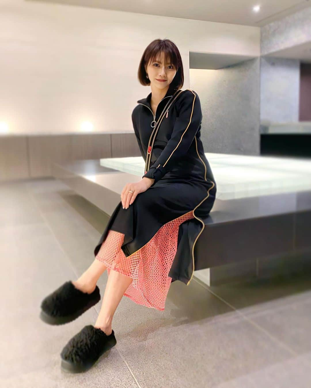 知華さんのインスタグラム写真 - (知華Instagram)「2023.10.22  ジョジョ×pameo pose →トリッシュウナ  #ジョジョ #じょじょの奇妙な冒険  #pameopose #トリッシュ#jojo #着飾る愉しみ #ootd #fashion #秋服#トリッシュウナ」10月22日 2時43分 - tomoca1204