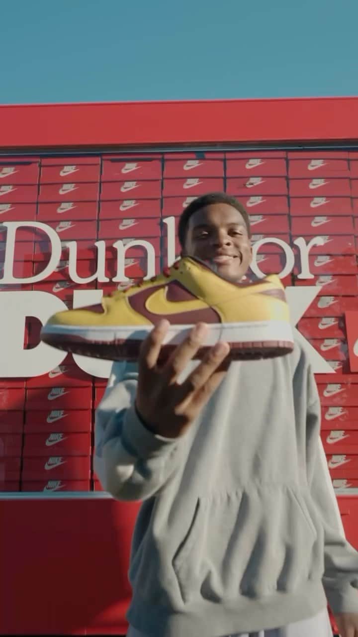 Nike Basketballのインスタグラム：「A Dunk! For A Dunk!  We pulled up to USC for Trojan HoopLA and it was a vibe 🔥🏀  Where should we pull up next?」