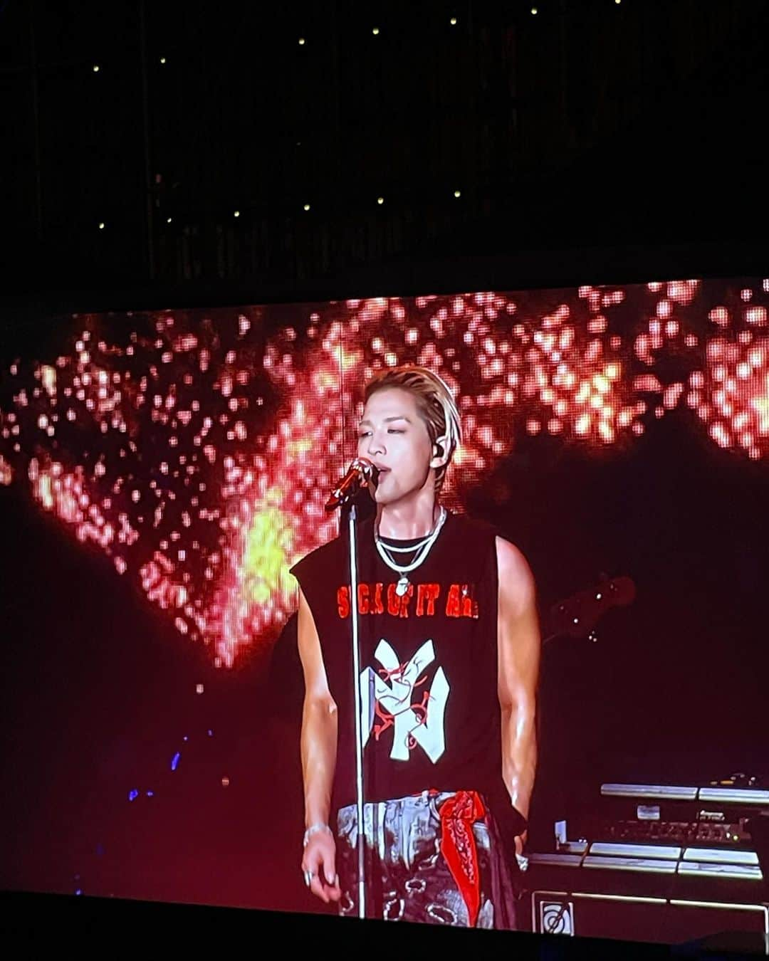 SOLさんのインスタグラム写真 - (SOLInstagram)「Thank u and love u and see u soon 💕#bangkok @octopopfest」10月22日 3時13分 - __youngbae__