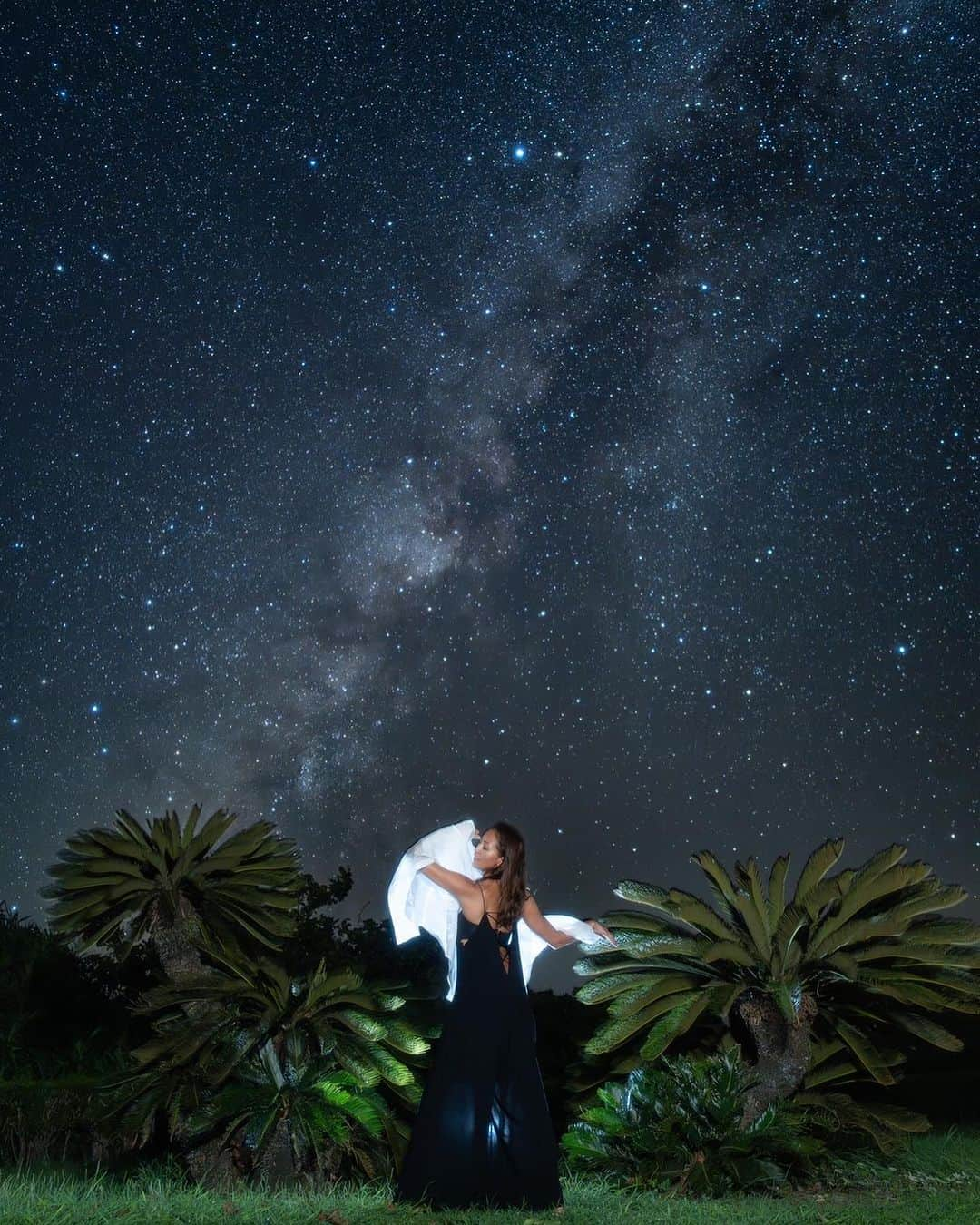 杏さゆりさんのインスタグラム写真 - (杏さゆりInstagram)「天の川🌌✨ . milky way🌌✨ . 📸 @amanokawajiro  . #天の川 #milkyway #石垣 #石垣島 #ishigaki #ishigakiisland  #杏さゆり #SayuriAnzu」10月21日 19時02分 - anzu_sayuri_official