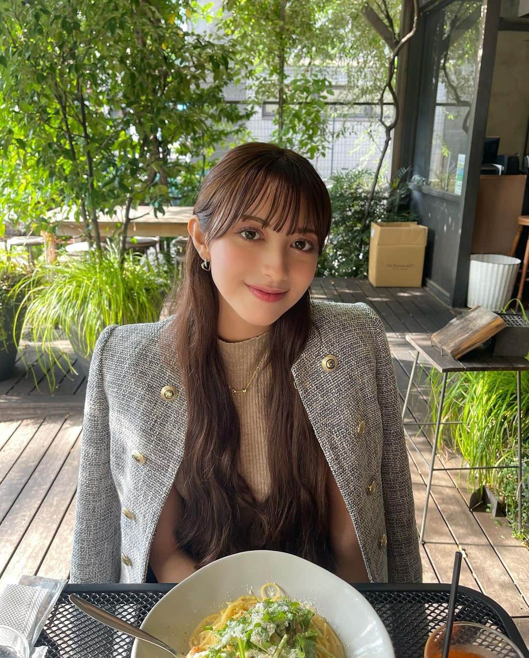 エブラヒミ椎菜さんのインスタグラム写真 - (エブラヒミ椎菜Instagram)「had lunch with my bestie☕️✨️  jacket: @zara  tops: @aliexpress   #池袋カフェ #池袋グルメ #池袋ランチ #lunch #tokyo #instagram #instagood #instalike #ootd #좋아요그램 #좋아요반사 #좋아요테러 #좋반 #오오티디룩#いいね返し #단발머리 #미용실 #데일리룩 #머리스타그램 #좋아요폭탄 #팔로우미 #셀카 #셀끼꾼 #01년#01」10月21日 19時11分 - sheena.621