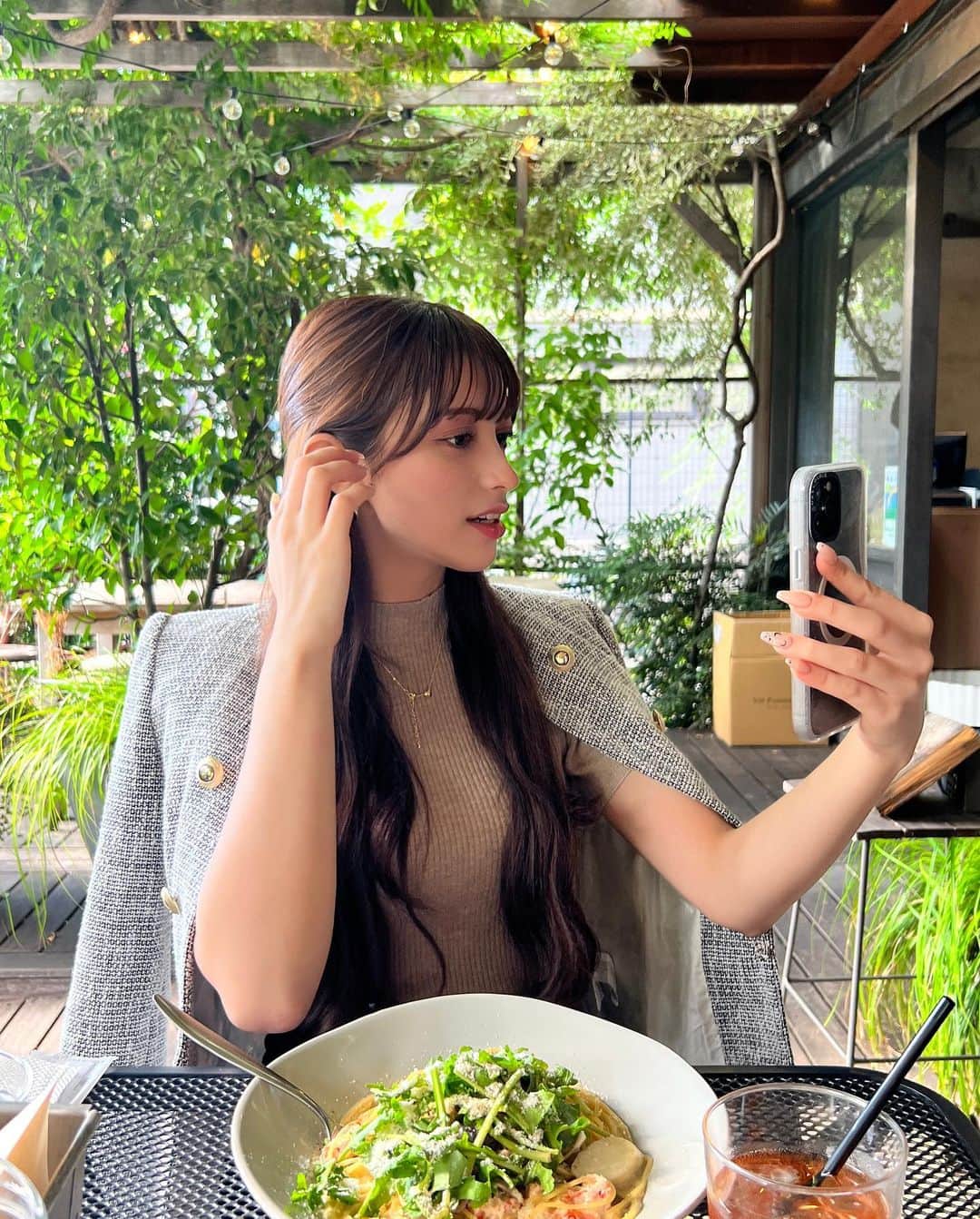エブラヒミ椎菜さんのインスタグラム写真 - (エブラヒミ椎菜Instagram)「had lunch with my bestie☕️✨️  jacket: @zara  tops: @aliexpress   #池袋カフェ #池袋グルメ #池袋ランチ #lunch #tokyo #instagram #instagood #instalike #ootd #좋아요그램 #좋아요반사 #좋아요테러 #좋반 #오오티디룩#いいね返し #단발머리 #미용실 #데일리룩 #머리스타그램 #좋아요폭탄 #팔로우미 #셀카 #셀끼꾼 #01년#01」10月21日 19時11分 - sheena.621
