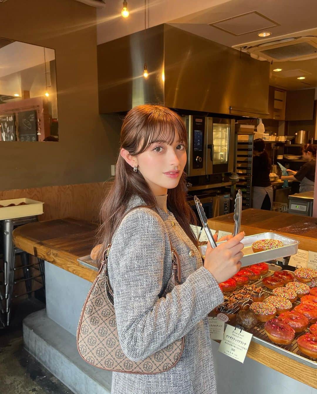 エブラヒミ椎菜さんのインスタグラム写真 - (エブラヒミ椎菜Instagram)「had lunch with my bestie☕️✨️  jacket: @zara  tops: @aliexpress   #池袋カフェ #池袋グルメ #池袋ランチ #lunch #tokyo #instagram #instagood #instalike #ootd #좋아요그램 #좋아요반사 #좋아요테러 #좋반 #오오티디룩#いいね返し #단발머리 #미용실 #데일리룩 #머리스타그램 #좋아요폭탄 #팔로우미 #셀카 #셀끼꾼 #01년#01」10月21日 19時11分 - sheena.621