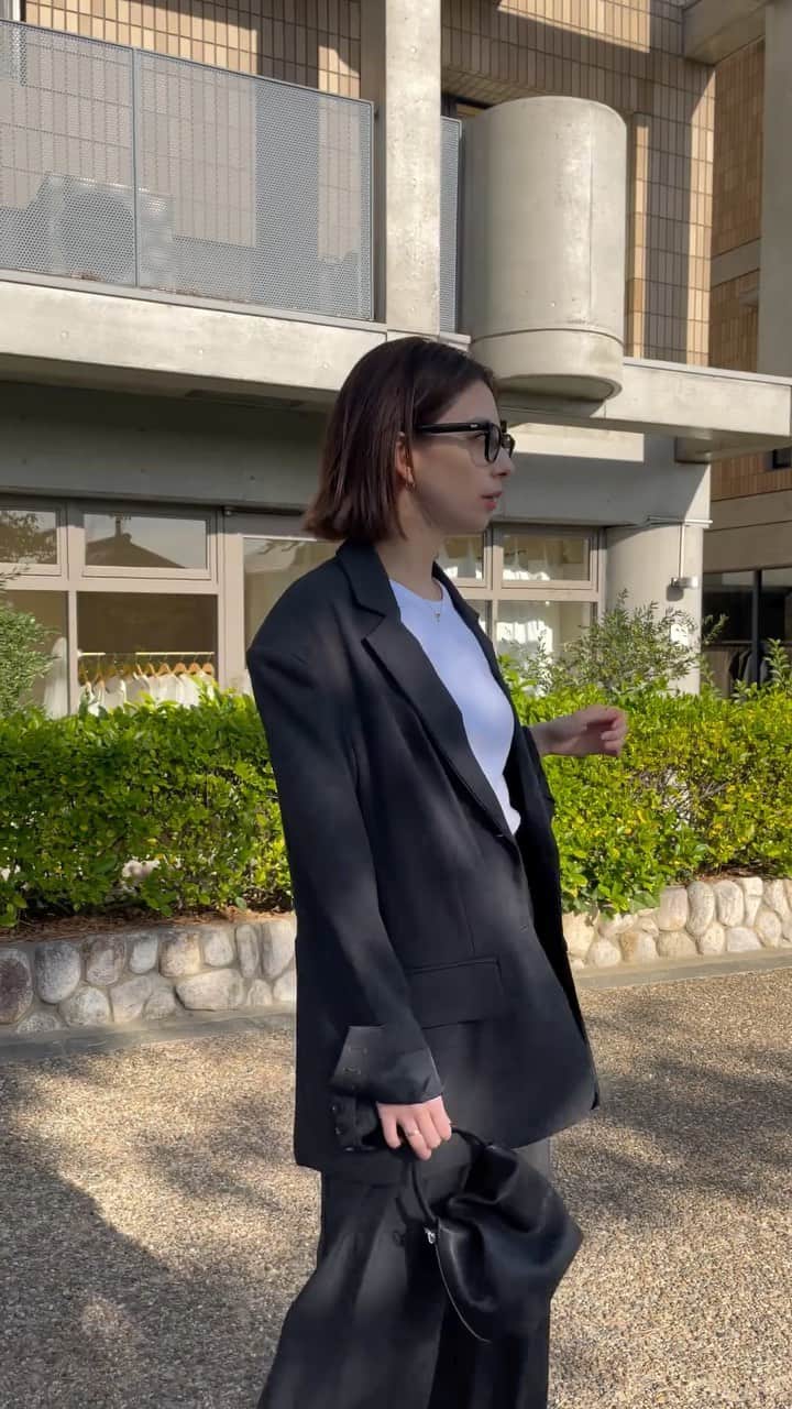 貴田理沙のインスタグラム：「POPUP 3日目ありがとうございました🤍 たくさんの方がご来店くださって嬉しかったです🫶  在庫残り少なくなってきているものもあるので  @ishi.lisalisa 是非チェックしてください✔︎  明日11:00〜19:30もお待ちしております🤳  📍THE CONOE代官山 ギャラリーエントランス 東京都渋谷区恵比寿西1-36-2・1F  080-3711-8070」