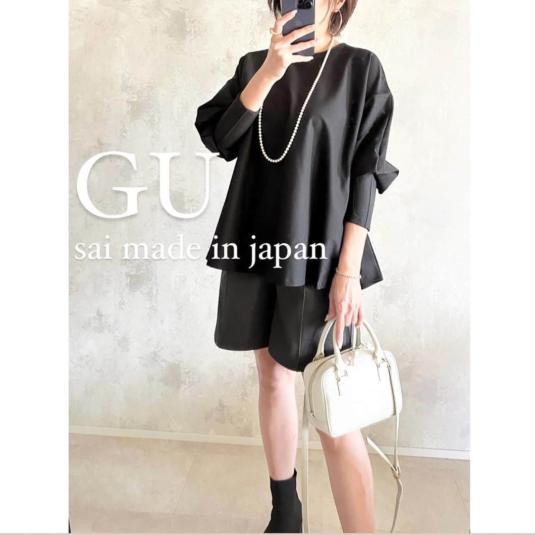 のインスタグラム：「2023.10.21 coordinate…♡ saiのトップス来て saiのディレクターまいちゃんに会いに行った日🥰 ポップアップがんばってね♩  @sai.official.2021  @itutake  大丸神戸で24日までPOP-UPやってます💕 ・  ・ 大人でも履ける丈感のショートパンツはGUの✨ ニットのショートブーツもGUです！  初販が即完売して話題だったのが 今週再入荷したみたいで買いに行きました🙆‍♀️  @gu_for_all_」