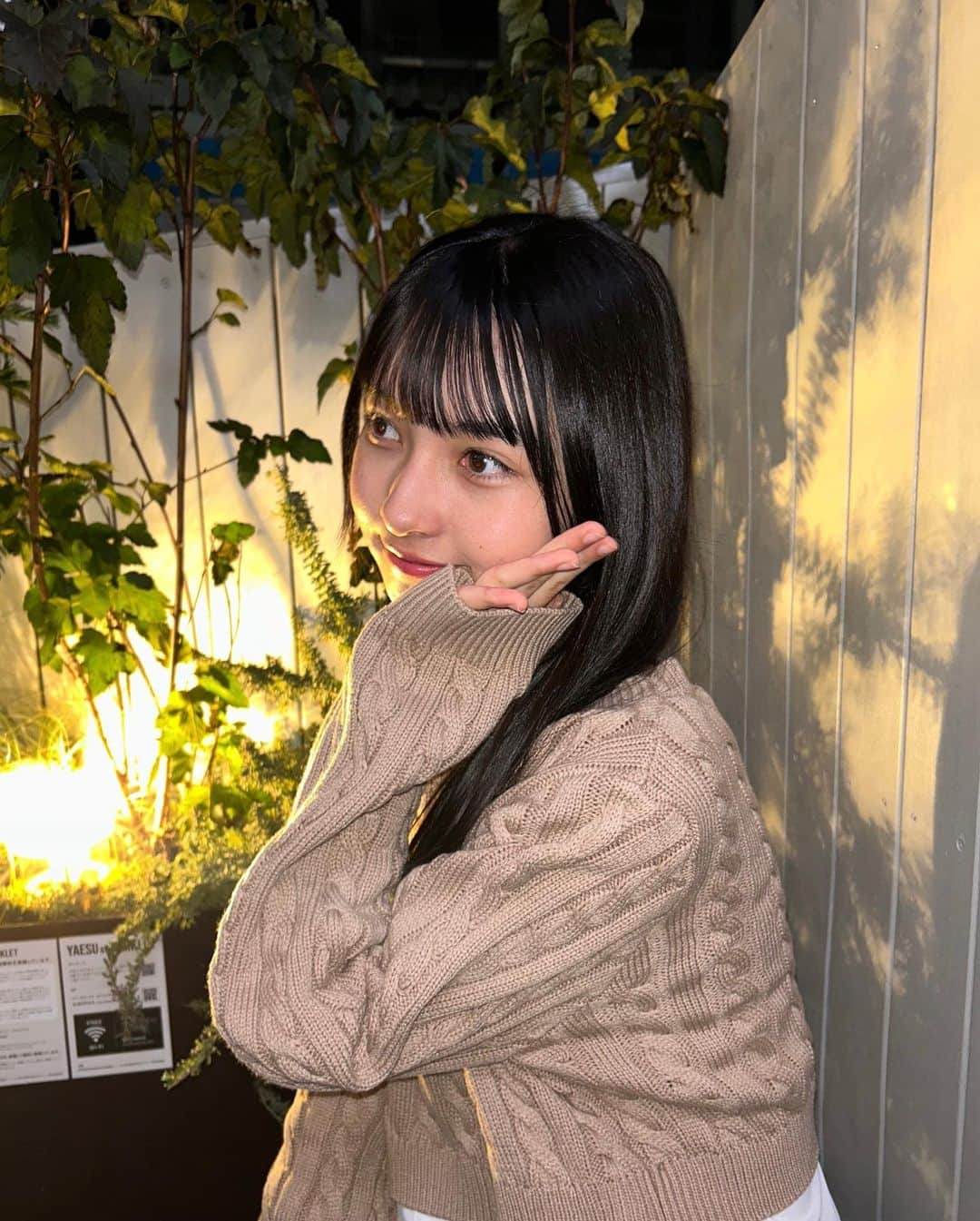 川原美杏のインスタグラム：「‪‪☺︎‬ やっと肌寒くなって長袖の季節になったねー！嬉しい♩ 最近はネトフリで洋画観るのにハマってます^^オススメの映画とかあったら教えて欲しいー！  #ニコラ #ニコモ #nicola #ニコラ11月号 #川原美杏」