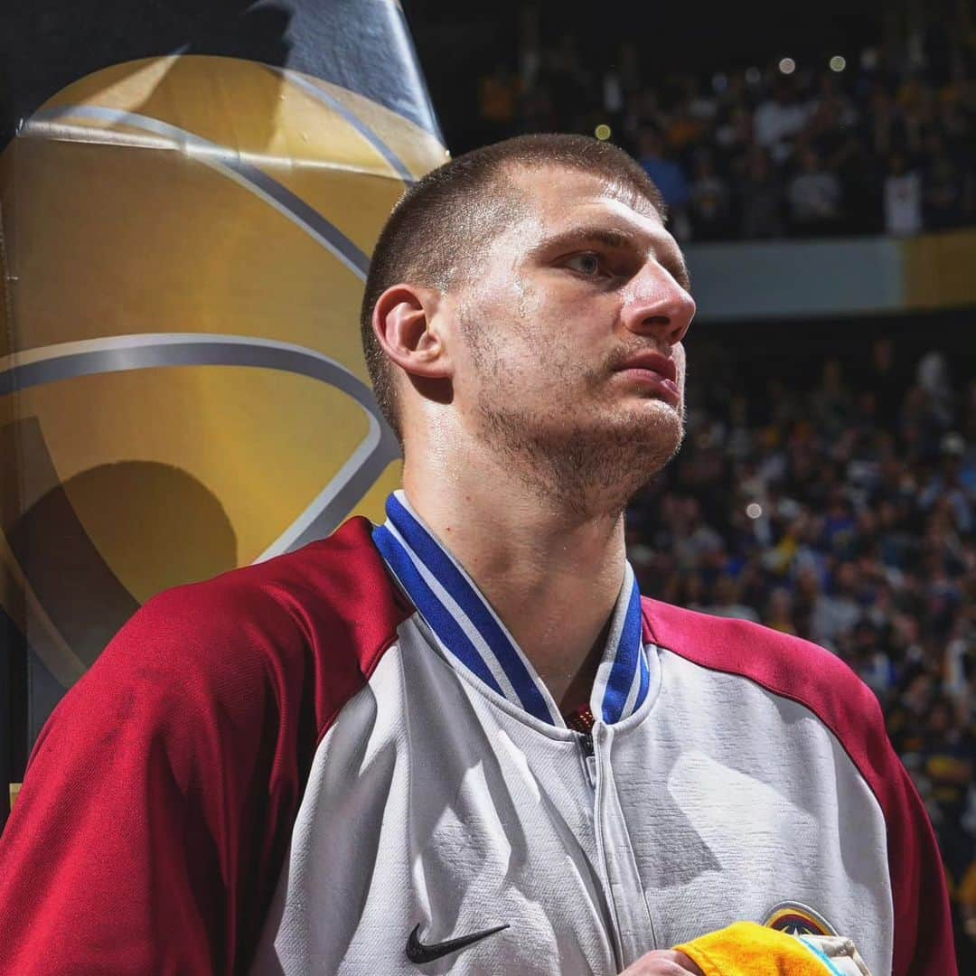 ニコラ・ヨキッチのインスタグラム：「Nikola Jokić: "I don't listen to people who never shot the ball, or averaged less than 5 points in their life. They never touched the floor, they never felt the crowd, they never felt the pressure." . . . #jokic #jokicnikola #joker #nikola #nikolajokic #denver #nuggets #denvernuggets #colorado #nba #basketball #serbia #usa #srbija #sombor #belgrade #beograd #mvp」