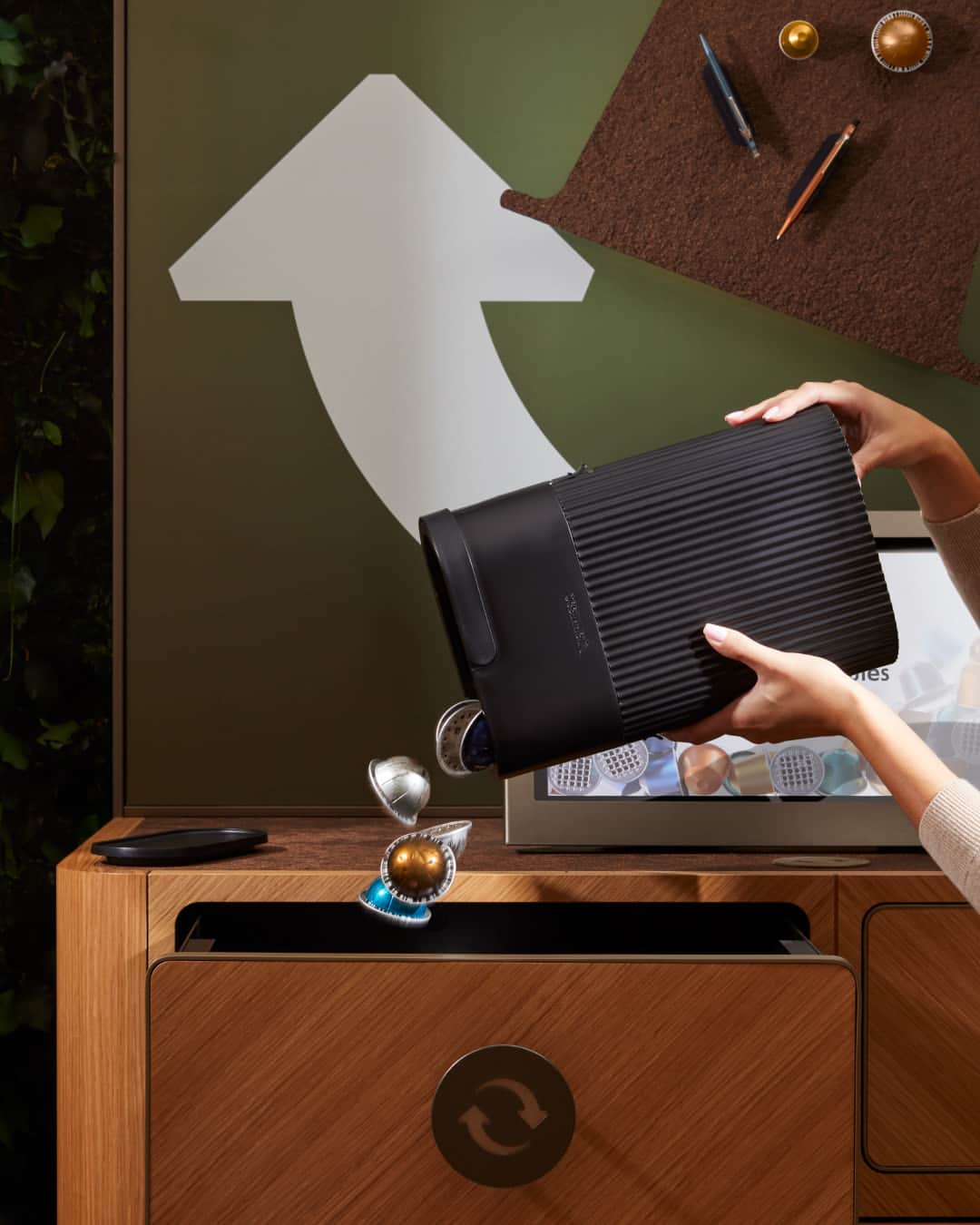 Nespressoのインスタグラム：「The ritual of recycling never tasted so good. Relish☕️, recycle♻️, repeat✨   Make a small commitment with a big impact. Nespresso makes it easy to recycle your used capsules at home and in our boutiques. Discover the details of Nespresso’s recycling program in your community on nespresso.com  #RecyclingWithNespresso  #RecyclingWeek」