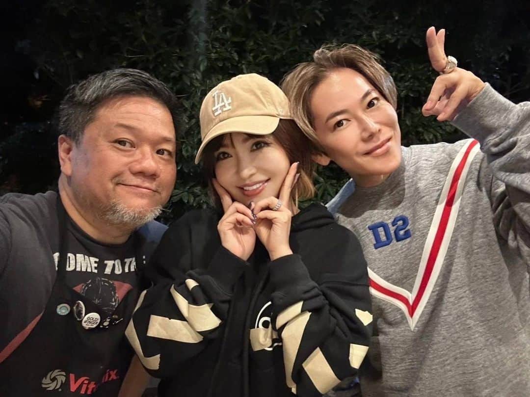 平子理沙のインスタグラム：「今晩は自由が丘に集合😆‼️  @kojiuematsu @junta_ishikawa   #lifestyle#beauty#fashion#risahirako#平子理沙」