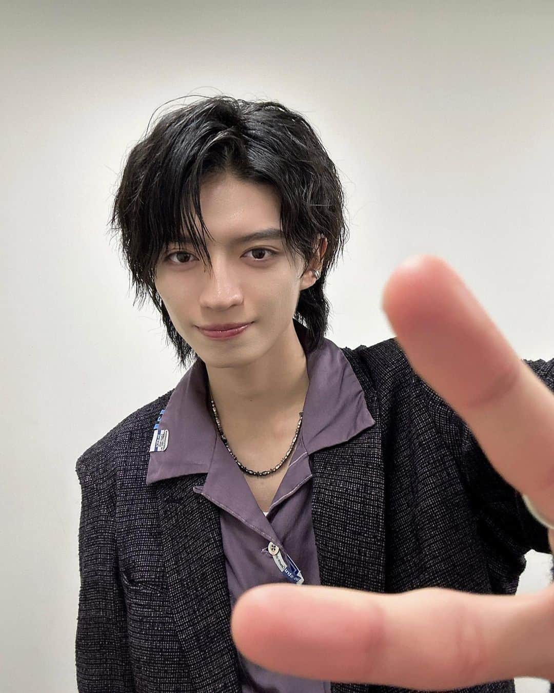 杢代和人のインスタグラム：「きょうのもく  みんなありがとう！！  また会おうね！  jacket @miharayasuhiro_official shirt @miharayasuhiro_official pants @aie_ny_official accessory @ampjapan  #杢代和人 #もっくん365 #またあっちむいてほいしようね」