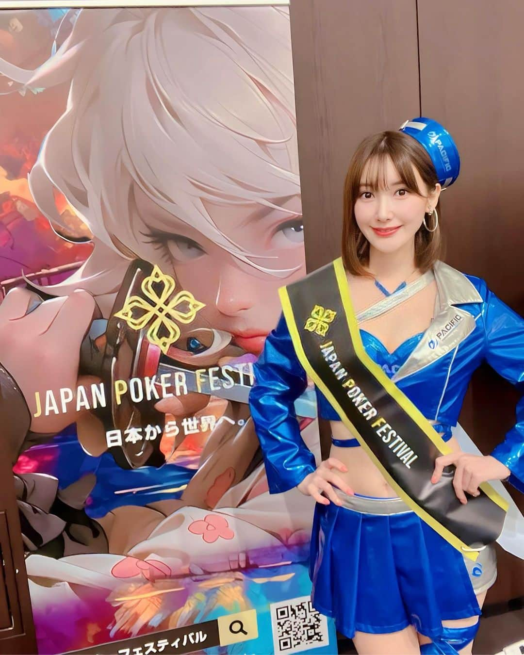 璃子さんのインスタグラム写真 - (璃子Instagram)「先週はJPF(Japan poker festival)があったのでポーカークイーンをやらせて頂きました♣️✨ いつかは着てみたかったPacific Fairiesのコスチュームを着れて嬉しかった💙💙 レースクイーンを引退してから2年ぶりに着たけど、当時のレース時代を思い出しました☺️  #JPF#ポーカー#pokerqueen#ポーカークイーン#Pacific#コスチューム」10月21日 20時26分 - ricopiiine