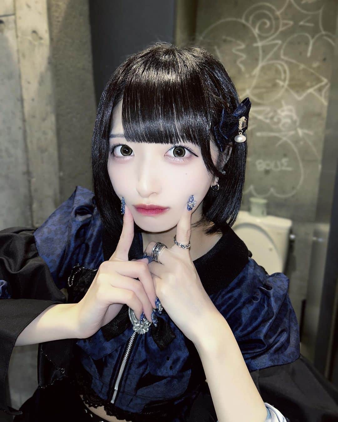 相笠萌のインスタグラム：「💙」