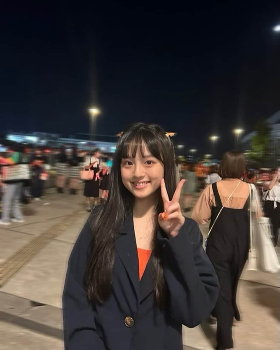 竹下優名のインスタグラム：「友達とハイキューフェスタ2023大壮行会に行ってきました🐦‍⬛🧡 Seventeenブログにかいているので、ぜひ見てみてください🏐  #Seventeen#セブンティーン #モデルブログ#ブログ #ハイキューフェスタ2023大壮行会 #ハイキュー #jc2#09」
