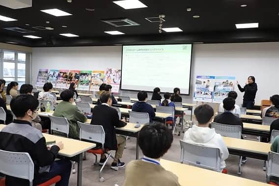 NCC新潟コンピュータ専門学校のインスタグラム：「＼10/21（土）#オープンキャンパス ／ ご参加ありがとうございました🌈  あまた株式会社高橋氏による  『ゲーム業界セミナー』を開催✨  ▼詳細はこちら  https://www.ncc-net.ac.jp/blog/admission-consultation/open-campus/44110  次回は10/28(土)AM！ 『 #tgs2023 グッズ抽選会』を開催👾 ご参加をお待ちしています🧡  #新潟 #ゲーム #3dcg #デザイン #eスポーツ #メタバース」