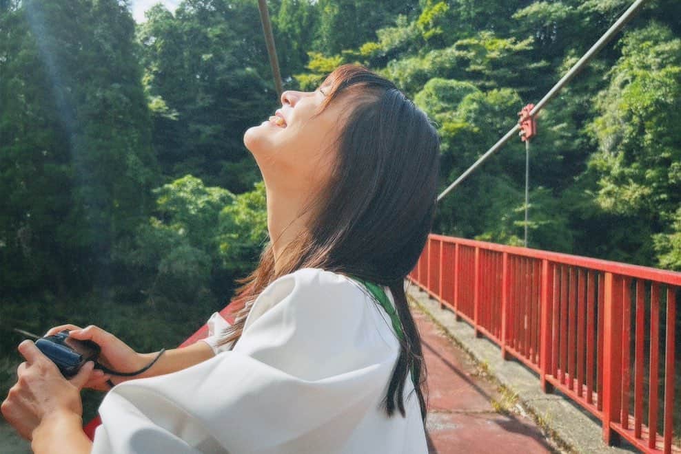 松永有紗さんのインスタグラム写真 - (松永有紗Instagram)「お天気が良かった日に自然旅2~🐍  森を抜けたその先に、なんと！大きな橋を見つけました🐍 探検みたいで楽しかった~🐍あいらぶ自然🐍♡  #film #camera #happy #photography #japan」10月21日 20時31分 - arisa_matunaga
