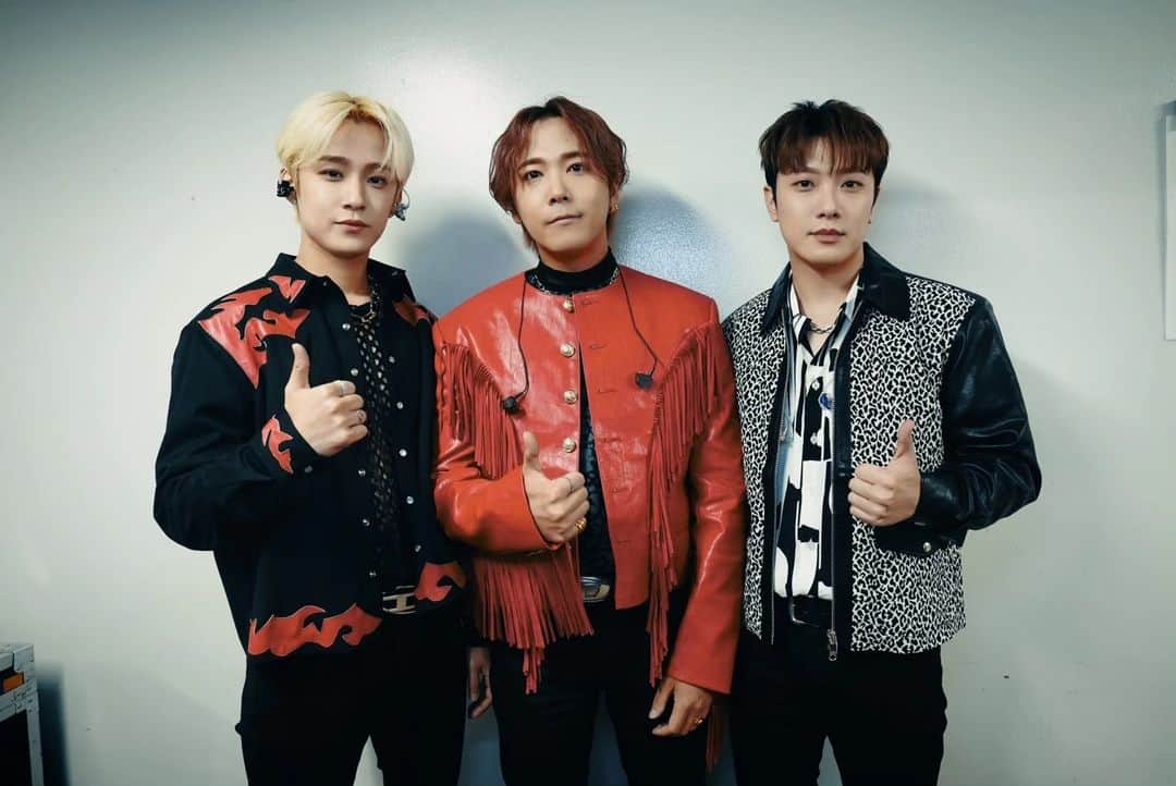 イ・ホンギのインスタグラム：「こうべ!!!!!!!きょうもやっぱたのしすぎた🤘🤘😚 つぎはなごや!!!!!まっとけ😄😄 #ftisland」