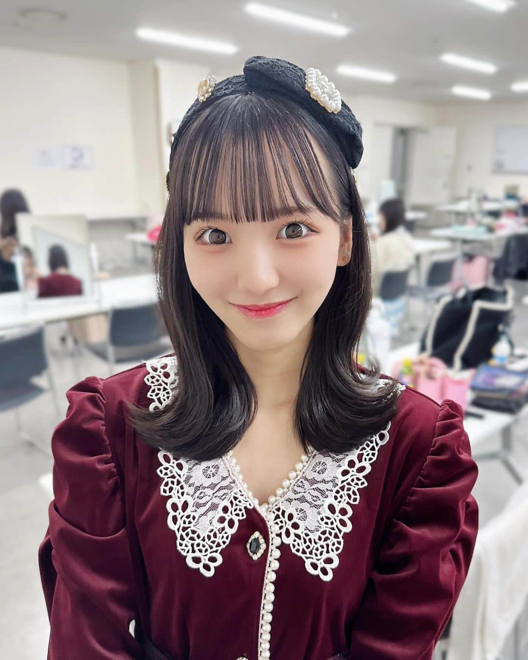 末永桜花のインスタグラム：「𓂃𓈒𓏸 ⁡ ･ ･ ⁡ きょうのおーちゃん🍷🤍🖤 ⁡ ⁡ ･ ･  #ワンピース #カチューシャ #量産型女子 #地雷系女子」
