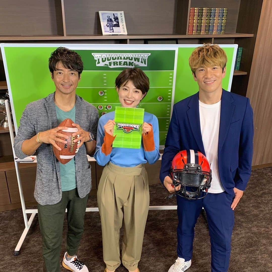 林マオのインスタグラム：「TOUCHDOWN FREAK🏈 24日火曜日　 深夜2:11〜  関西学生アメフトのハイライトと、  #有馬隼人 さん #コージ さんに プレーの解説していただきます🏈  アメフトは体を張ってぶつかるイメージでしたが、 頭脳戦でとっても奥が深い✨✨  解説を聞いてプレーを見ると、 めちゃくちゃ面白いです😆❤️  遅い時間ですが、 是非ご覧ください🫶🫶」