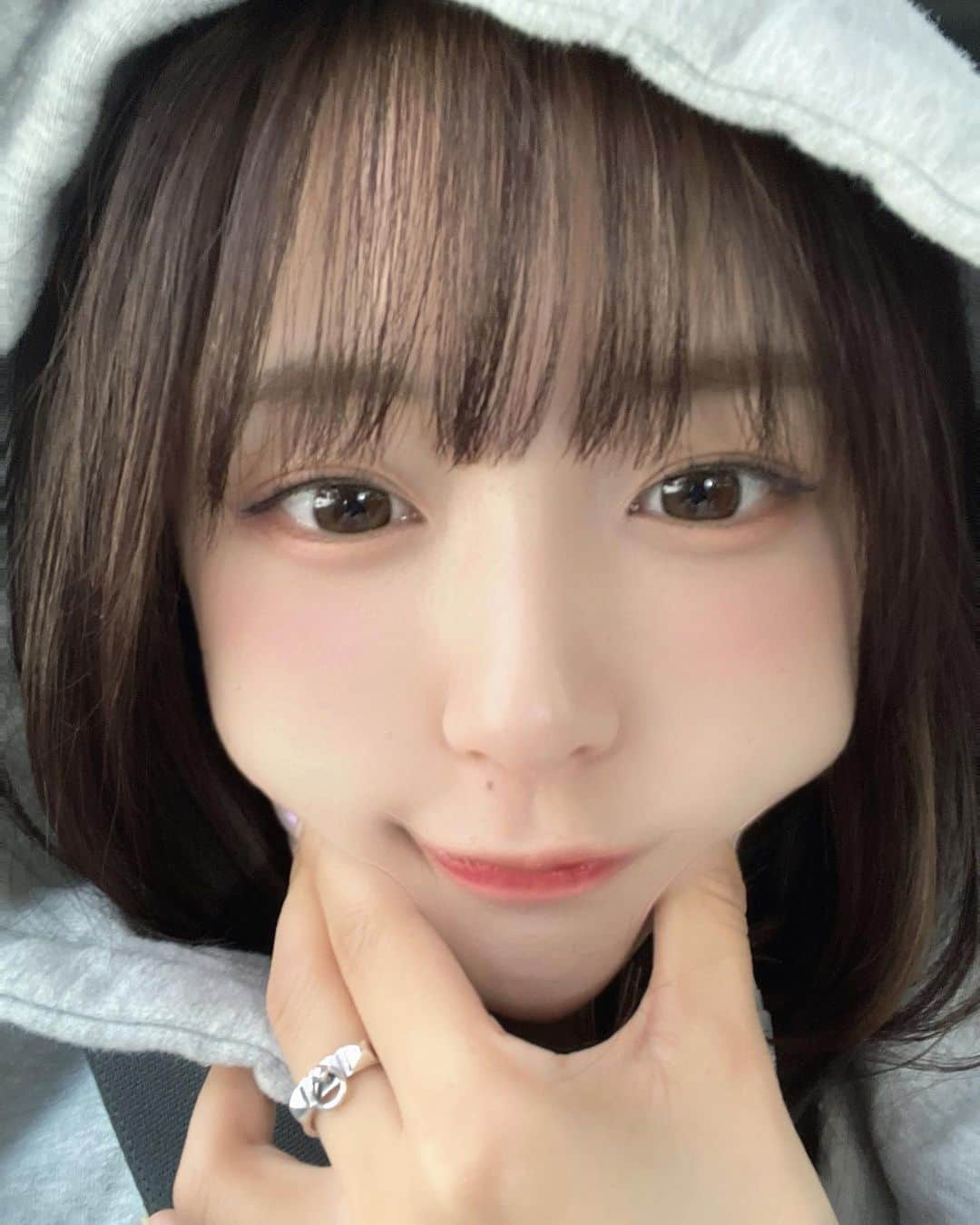 なえなののインスタグラム：「むにぃー」