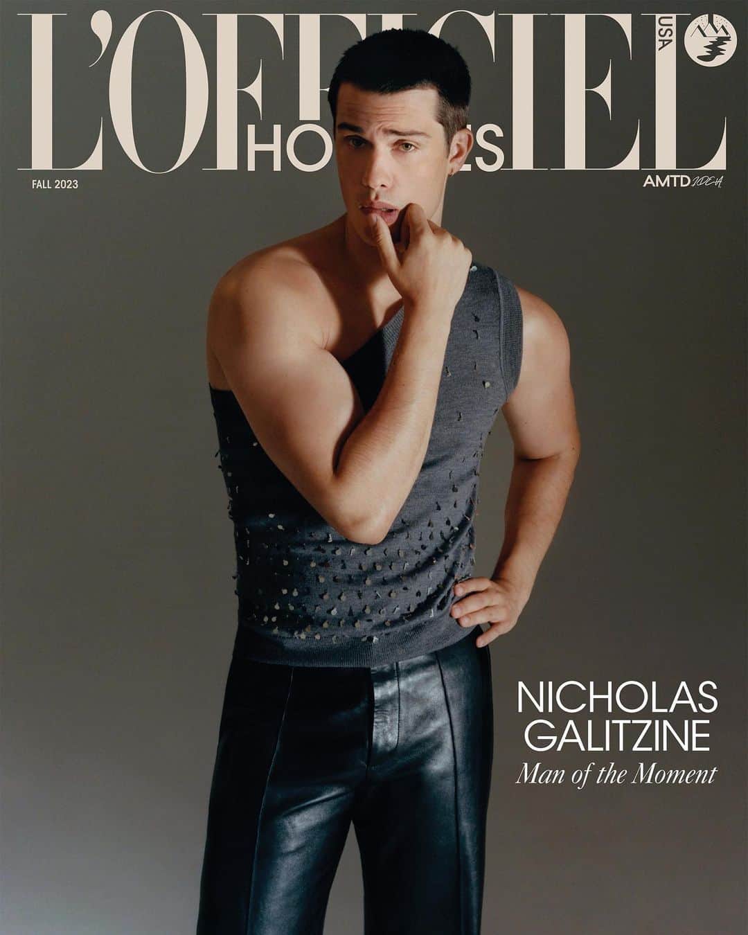 Fendiのインスタグラム：「#FendiAmbassador Nicholas Galitzine wore #FendiFW23 on the cover of L'Officiel Hommes USA.  @lofficielusa @nicholasgalitzine  Editor in Chief: @caroline_grosso Photography: @leabwinkler Styling: @seanknight Words: @irathethird Grooming: @jamie_grooming Set Design: @kellys_phone Production: @sweetbabyjudkins @fox.and.leopard Photo Assistants: @robertokozek @kurt_lavastida Styling Assistant: @camgreene3 Props Assistant: @ephrodite_」